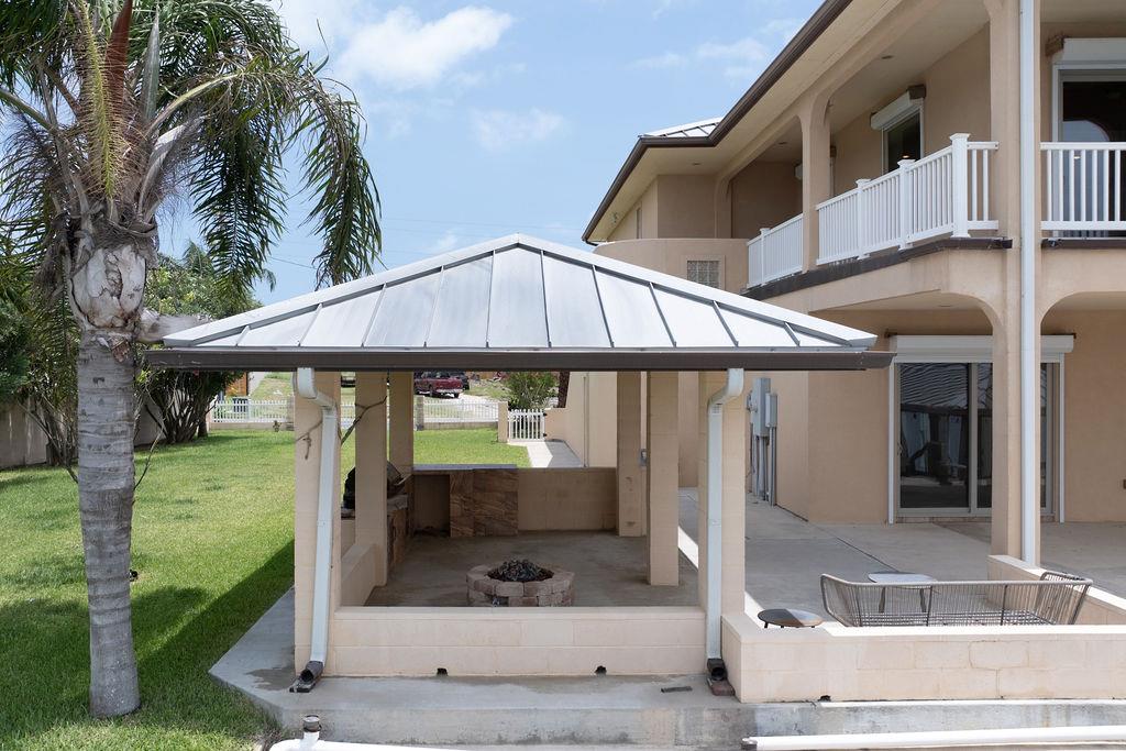 629 N Yturria St, Port Isabel, TX 78578