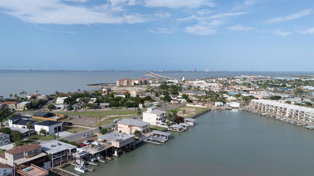 629 N Yturria St, Port Isabel, TX 78578