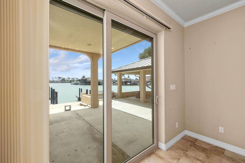 629 N Yturria St, Port Isabel, TX 78578