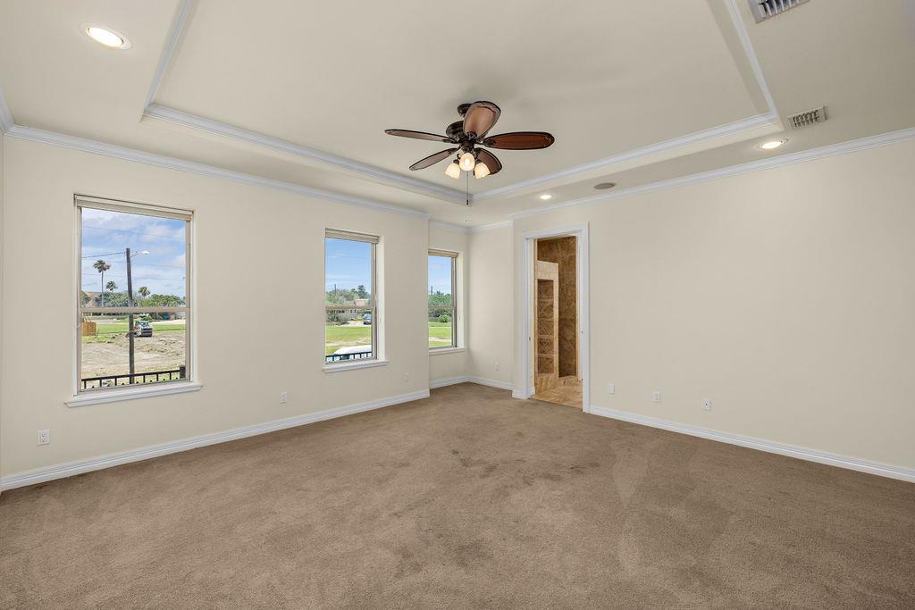 629 N Yturria St, Port Isabel, TX 78578