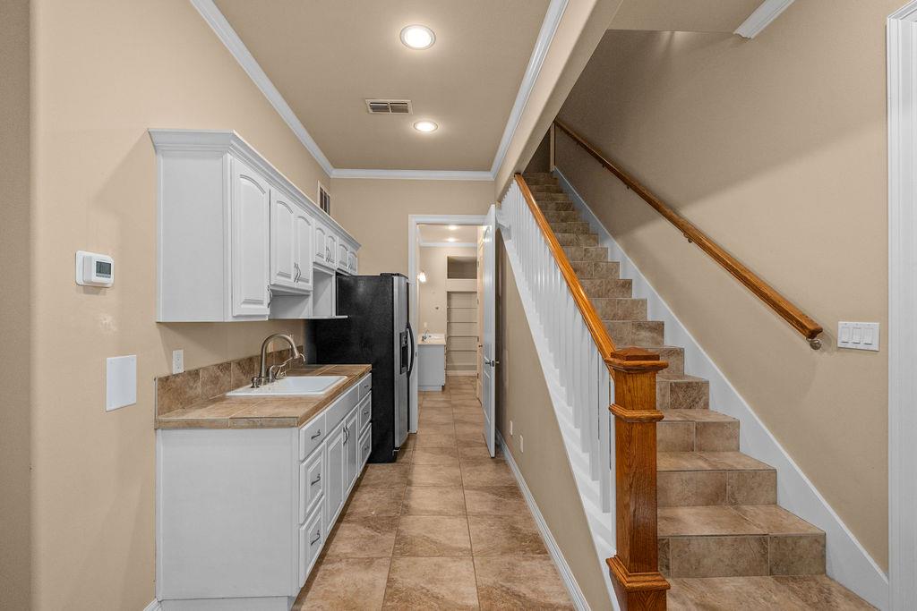 629 N Yturria St, Port Isabel, TX 78578