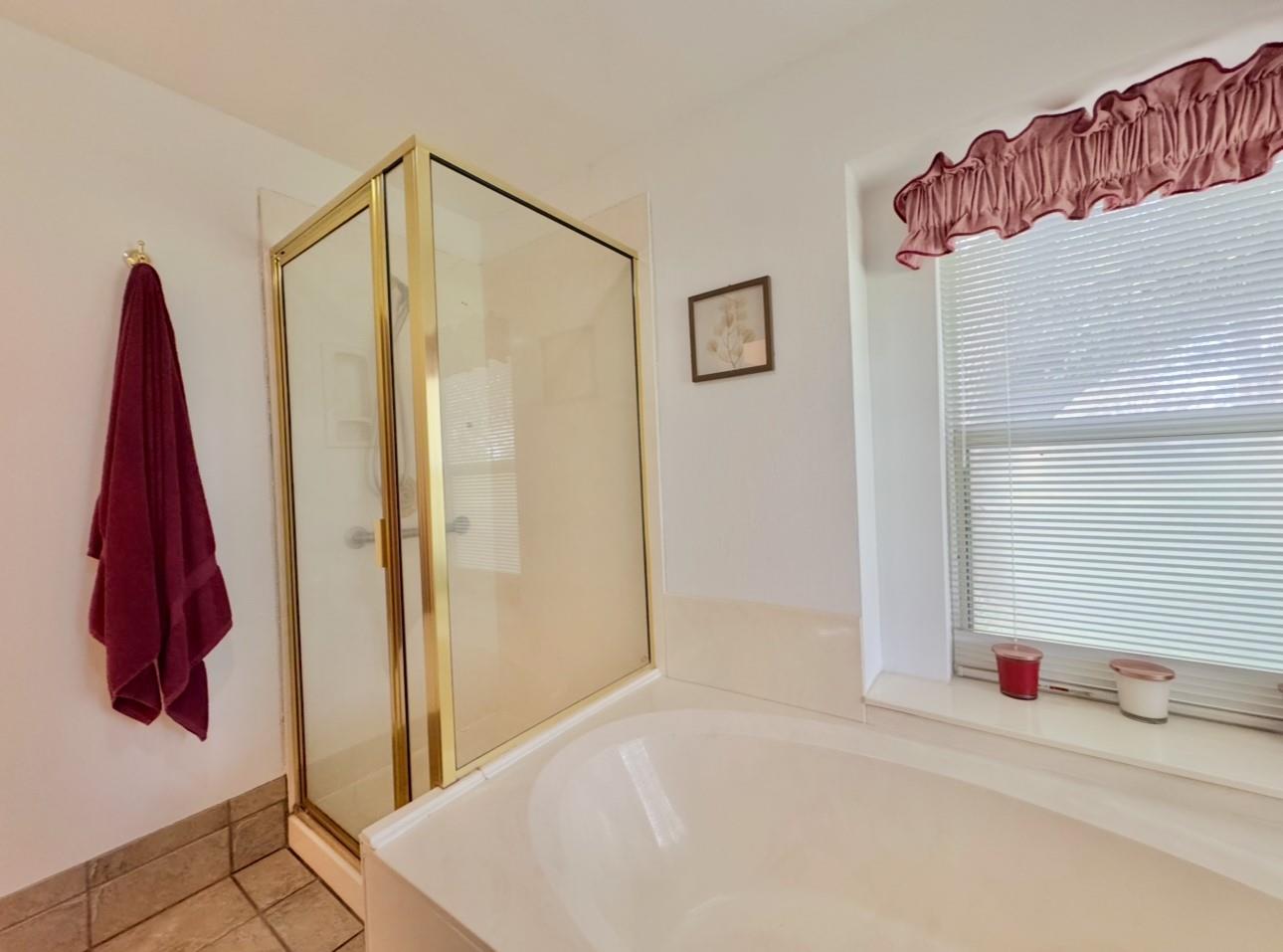 224 Crooked Hollow Dr, Elgin, TX 78621