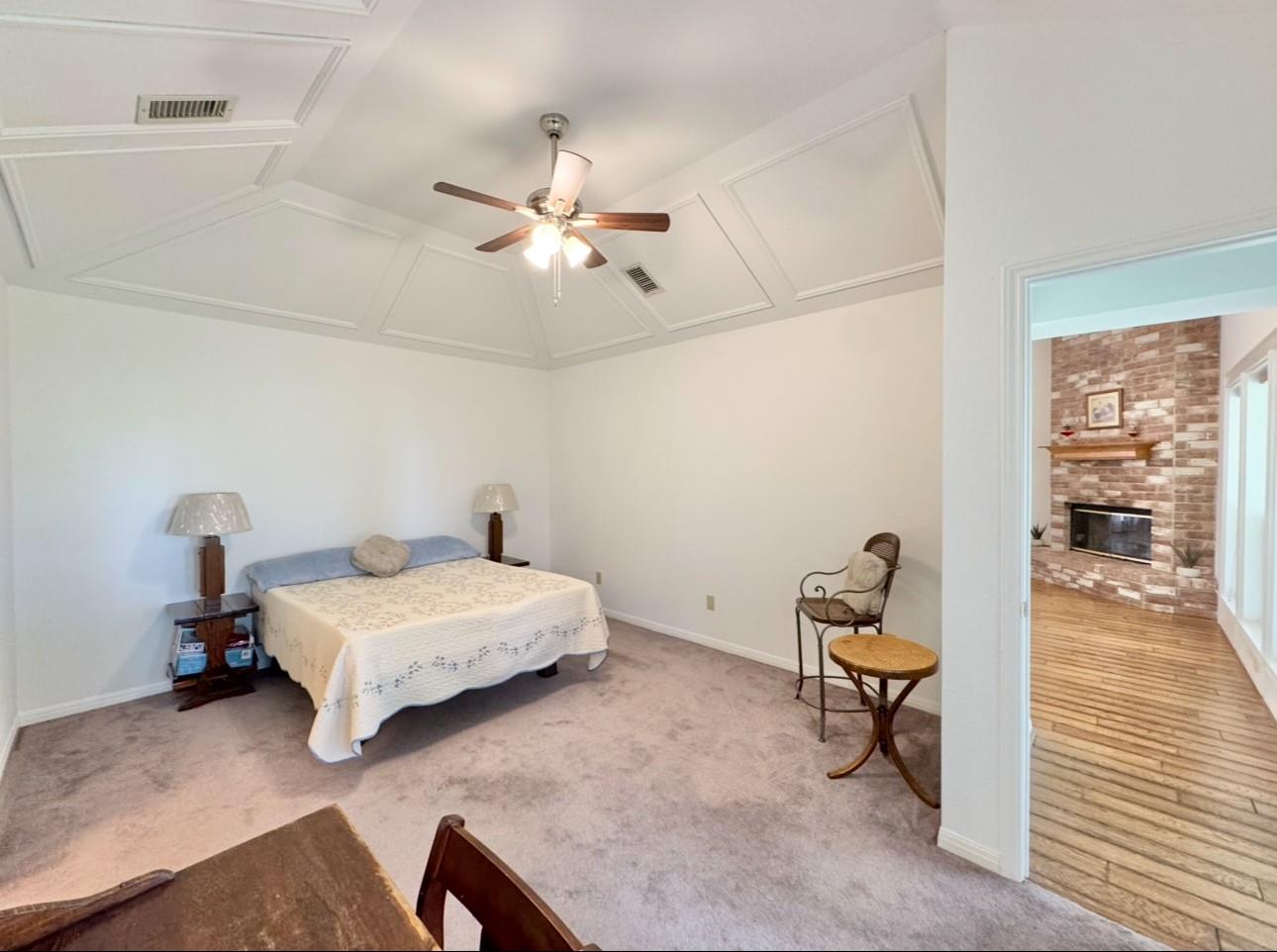 224 Crooked Hollow Dr, Elgin, TX 78621