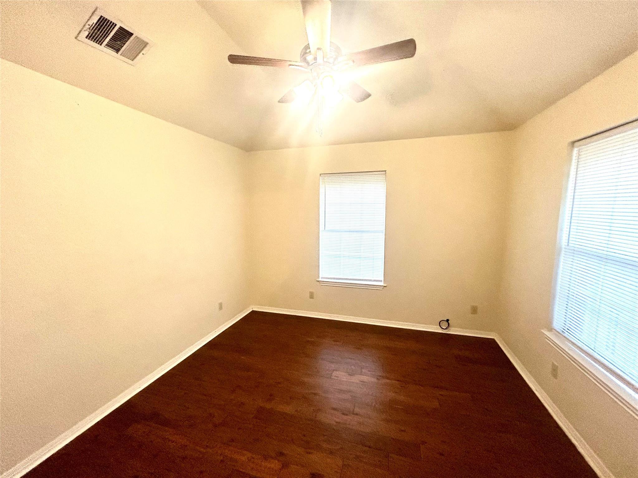 224 Crooked Hollow Dr, Elgin, TX 78621