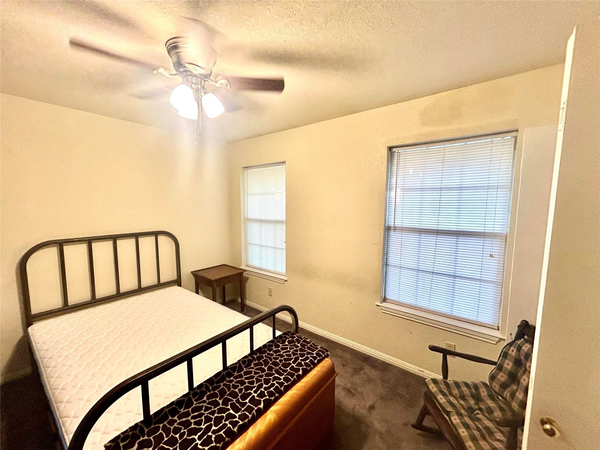 224 Crooked Hollow Dr, Elgin, TX 78621