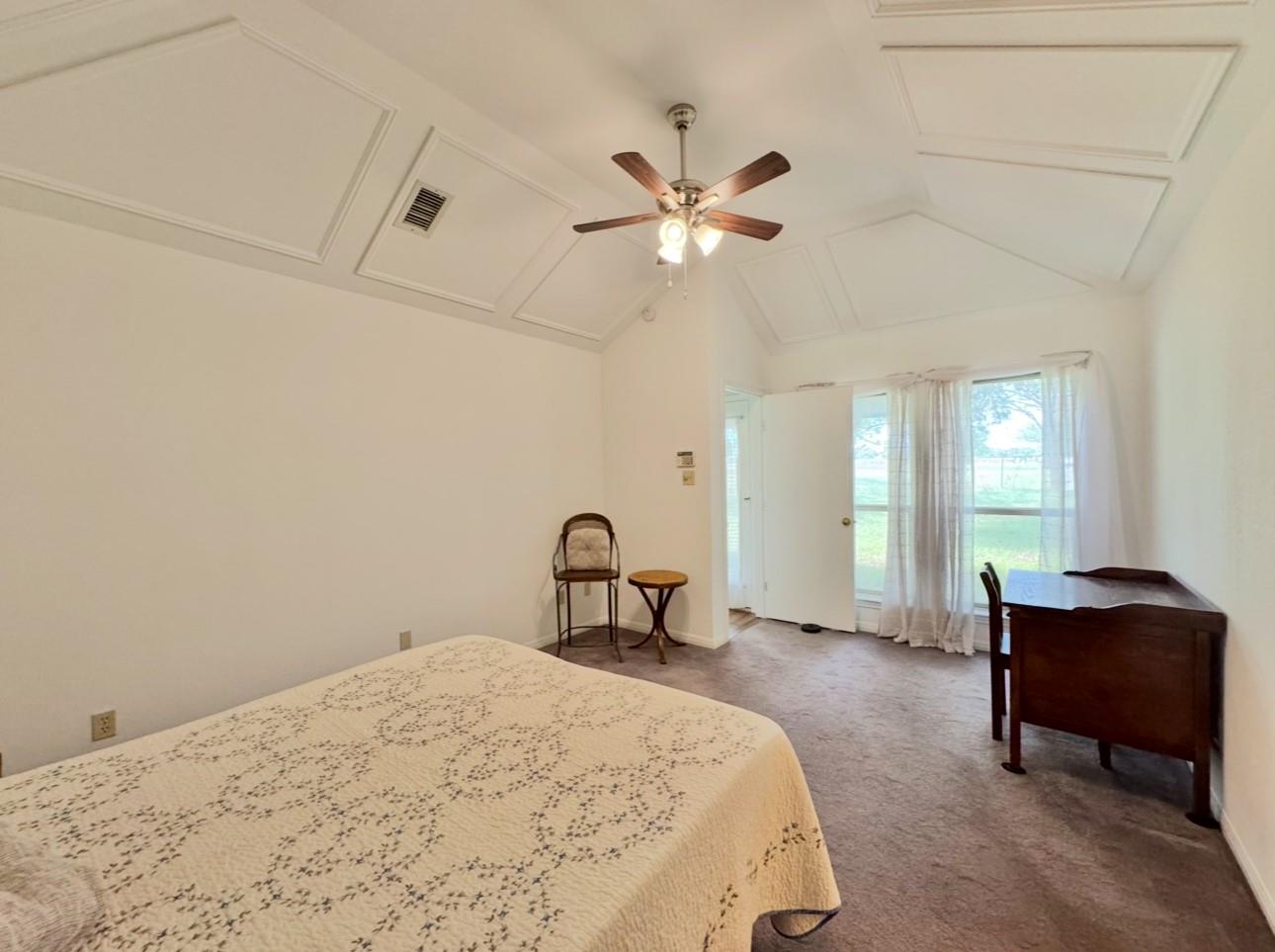 224 Crooked Hollow Dr, Elgin, TX 78621