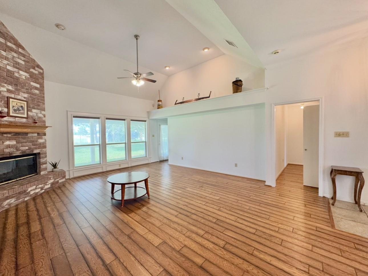 224 Crooked Hollow Dr, Elgin, TX 78621