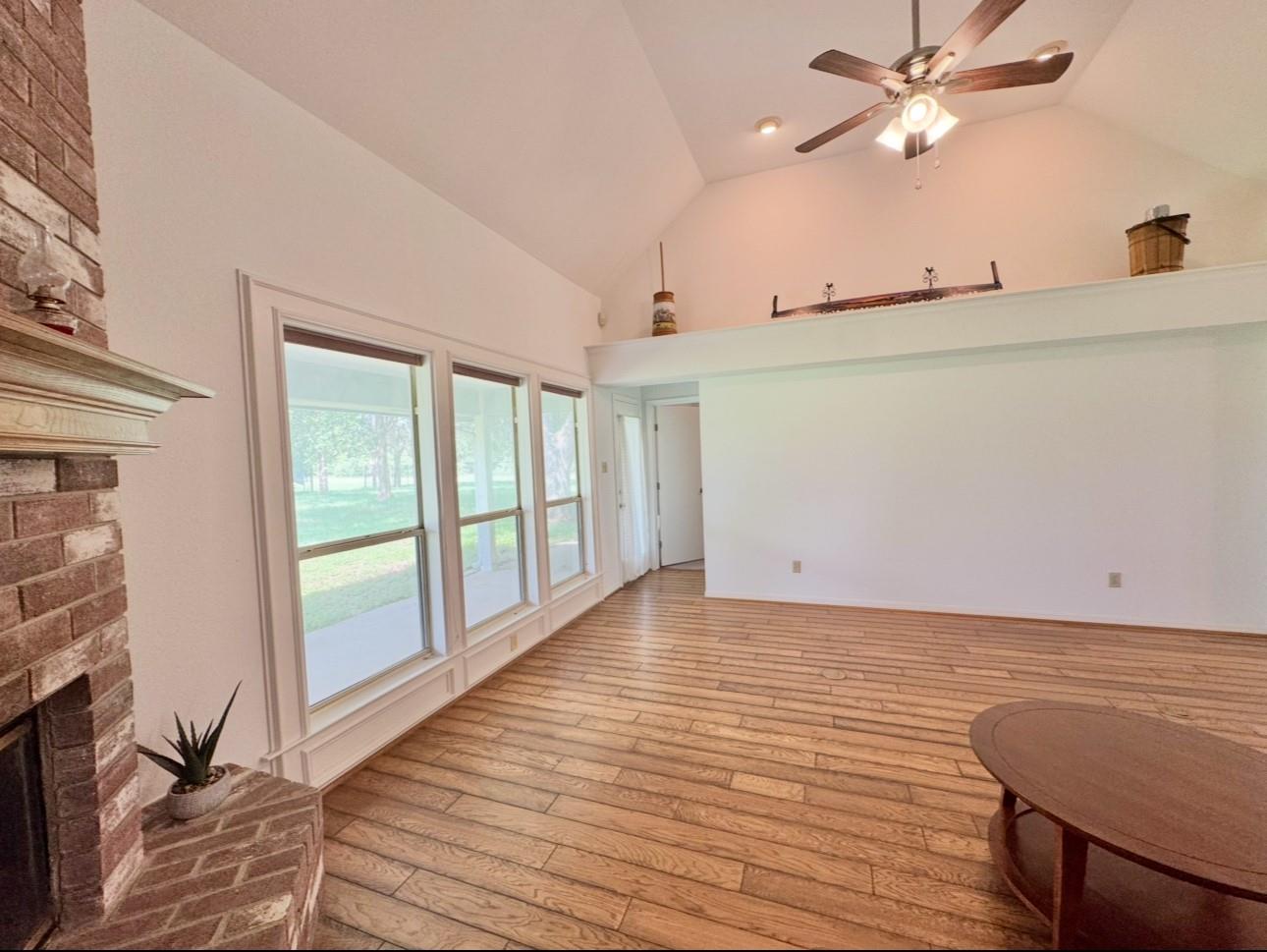 224 Crooked Hollow Dr, Elgin, TX 78621