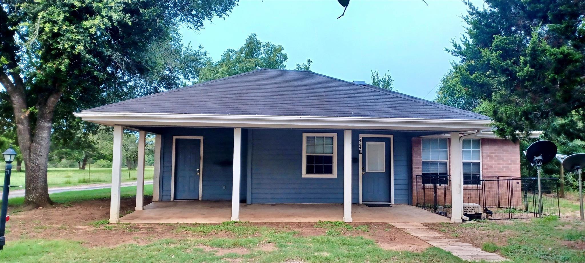 224 Crooked Hollow Dr, Elgin, TX 78621