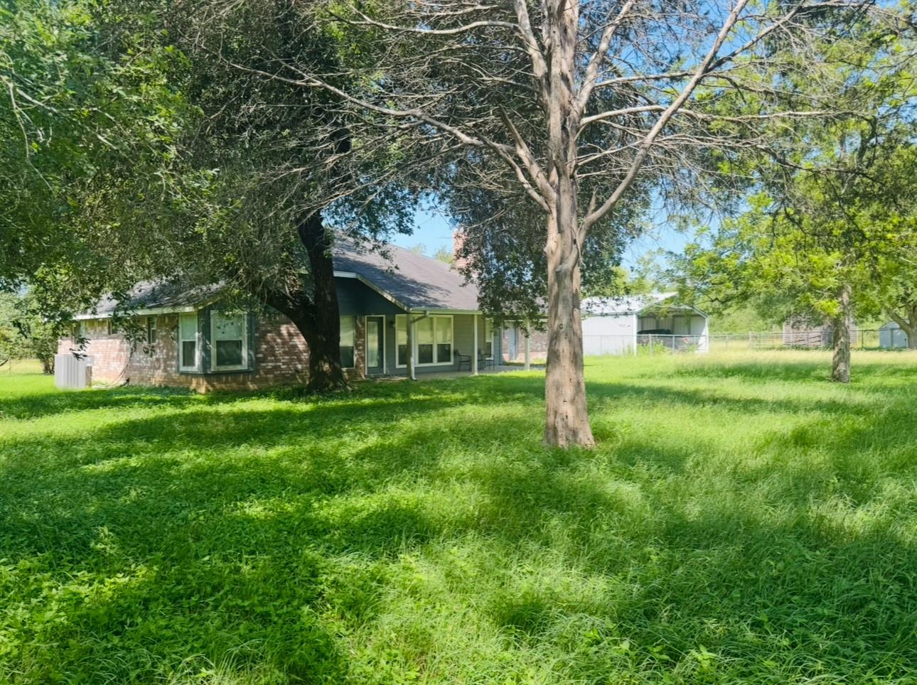 224 Crooked Hollow Dr, Elgin, TX 78621