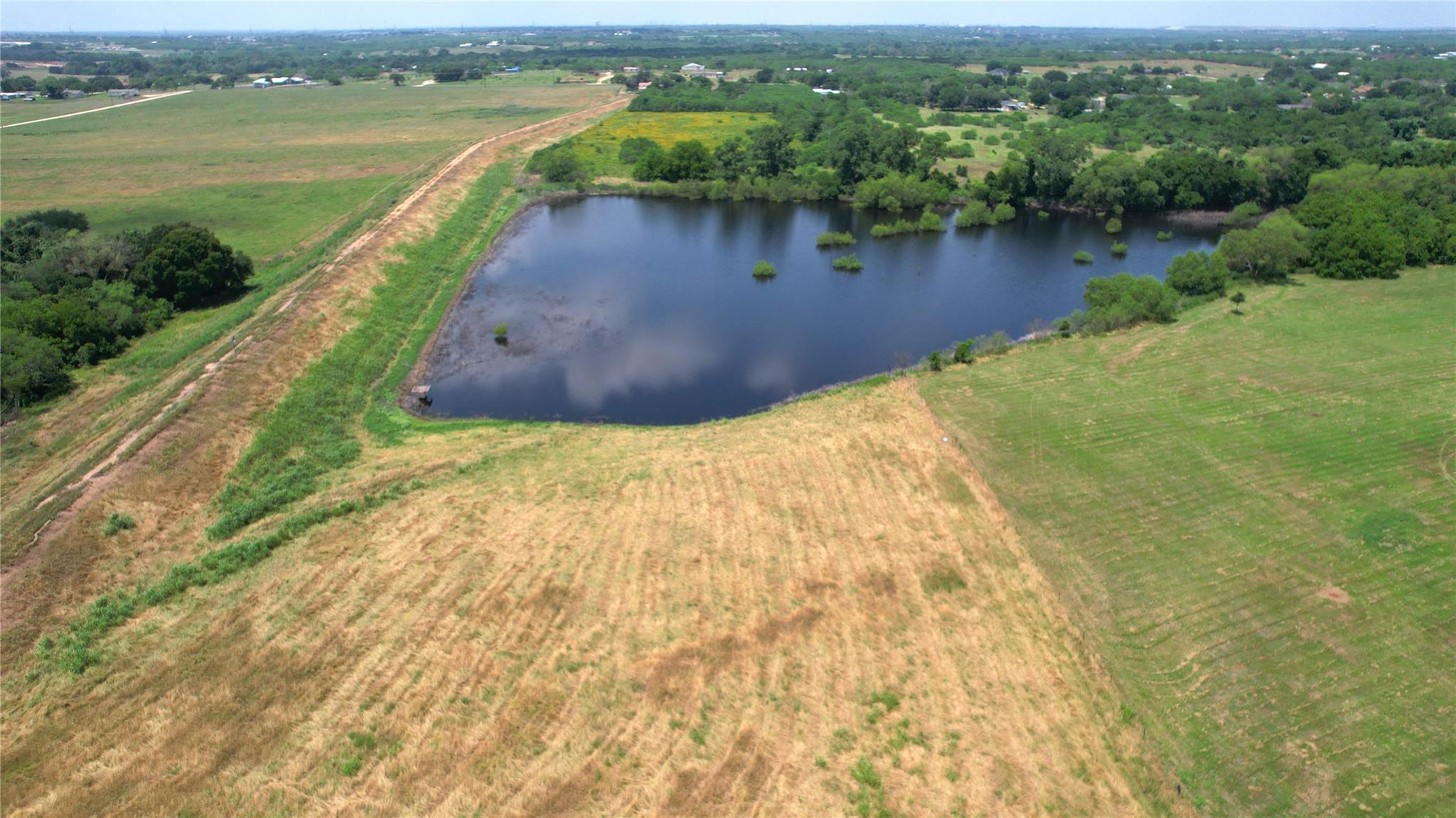 10745 Rosemar Ln, Adkins, TX 78101