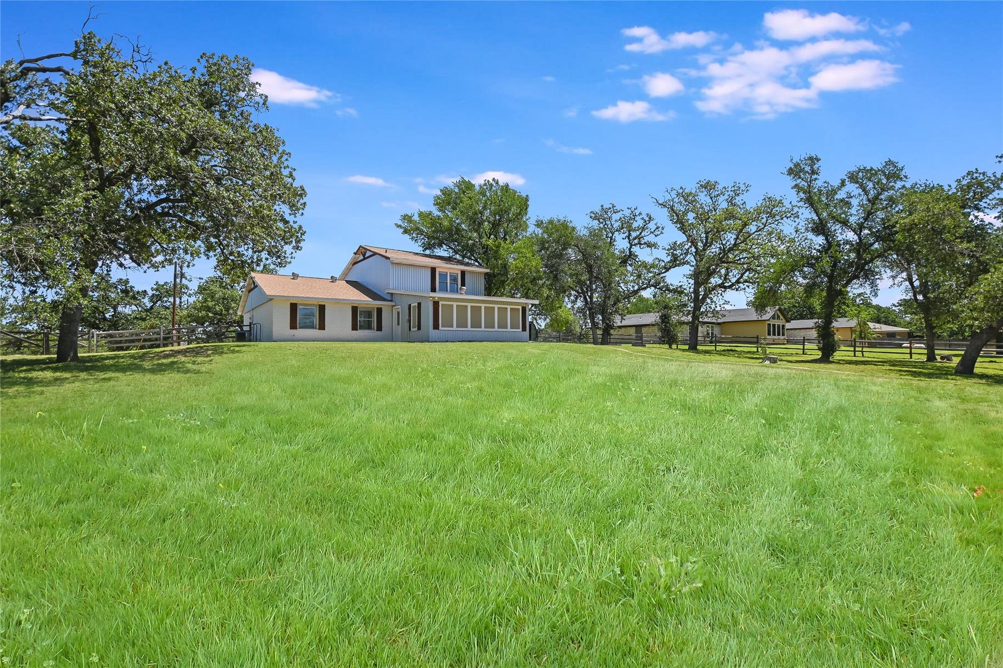 3112 Oak Ridge Dr, Horseshoe Bay, TX 78657