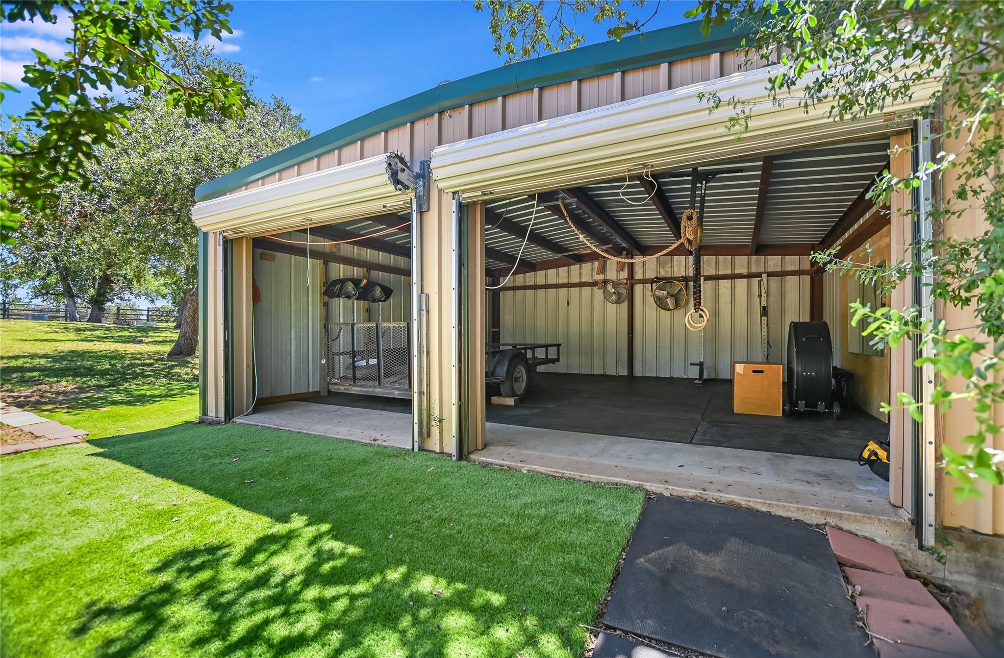 3112 Oak Ridge Dr, Horseshoe Bay, TX 78657