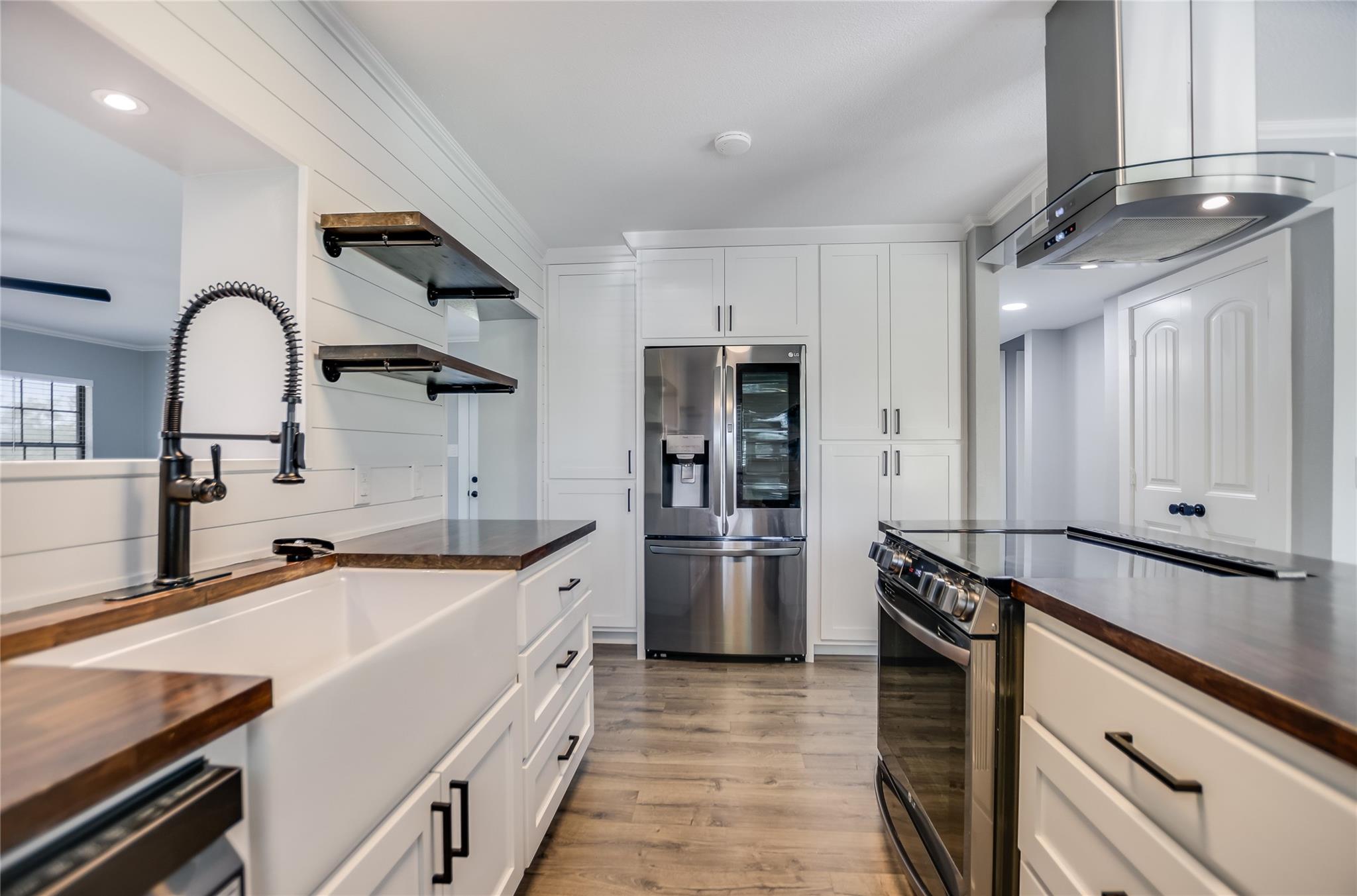 3112 Oak Ridge Dr, Horseshoe Bay, TX 78657