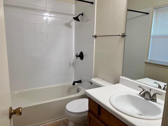 1012 Christopher Ave # B, Round Rock, TX 78681