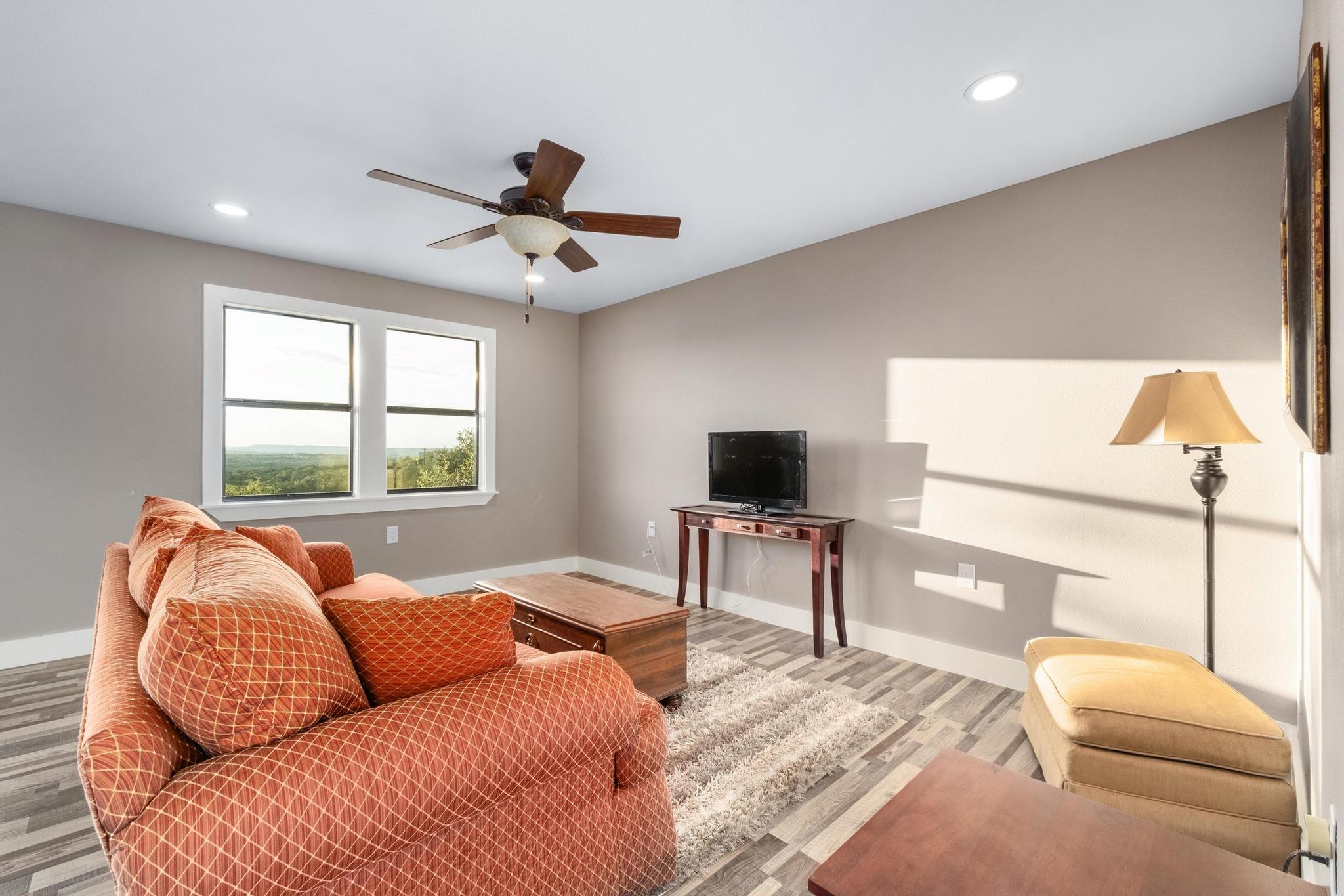 2025 Cripple Creek Stage Rd, Dripping Springs, TX 78620