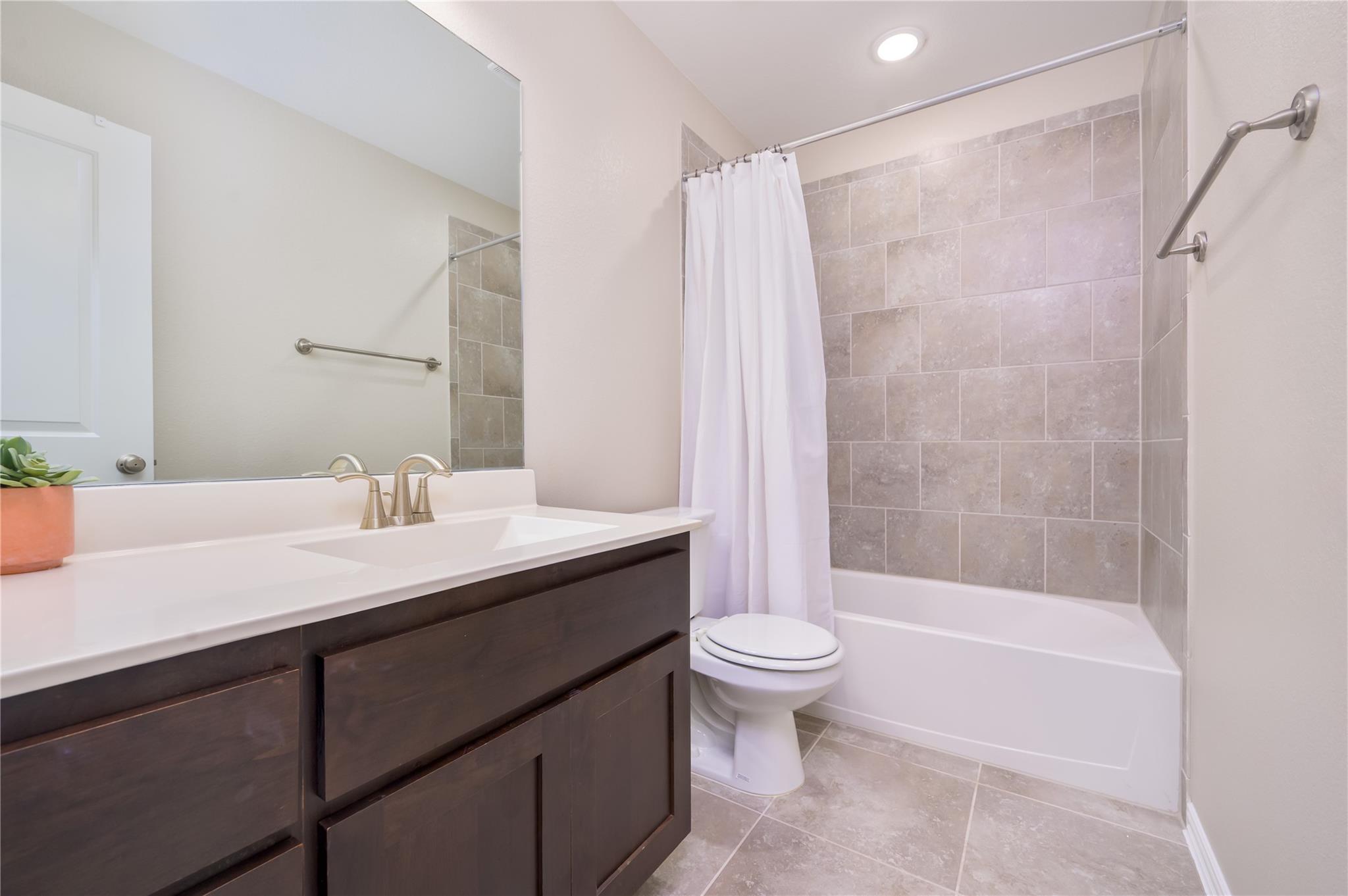 5612 Wild Foxglove Rd, Spicewood, TX 78669