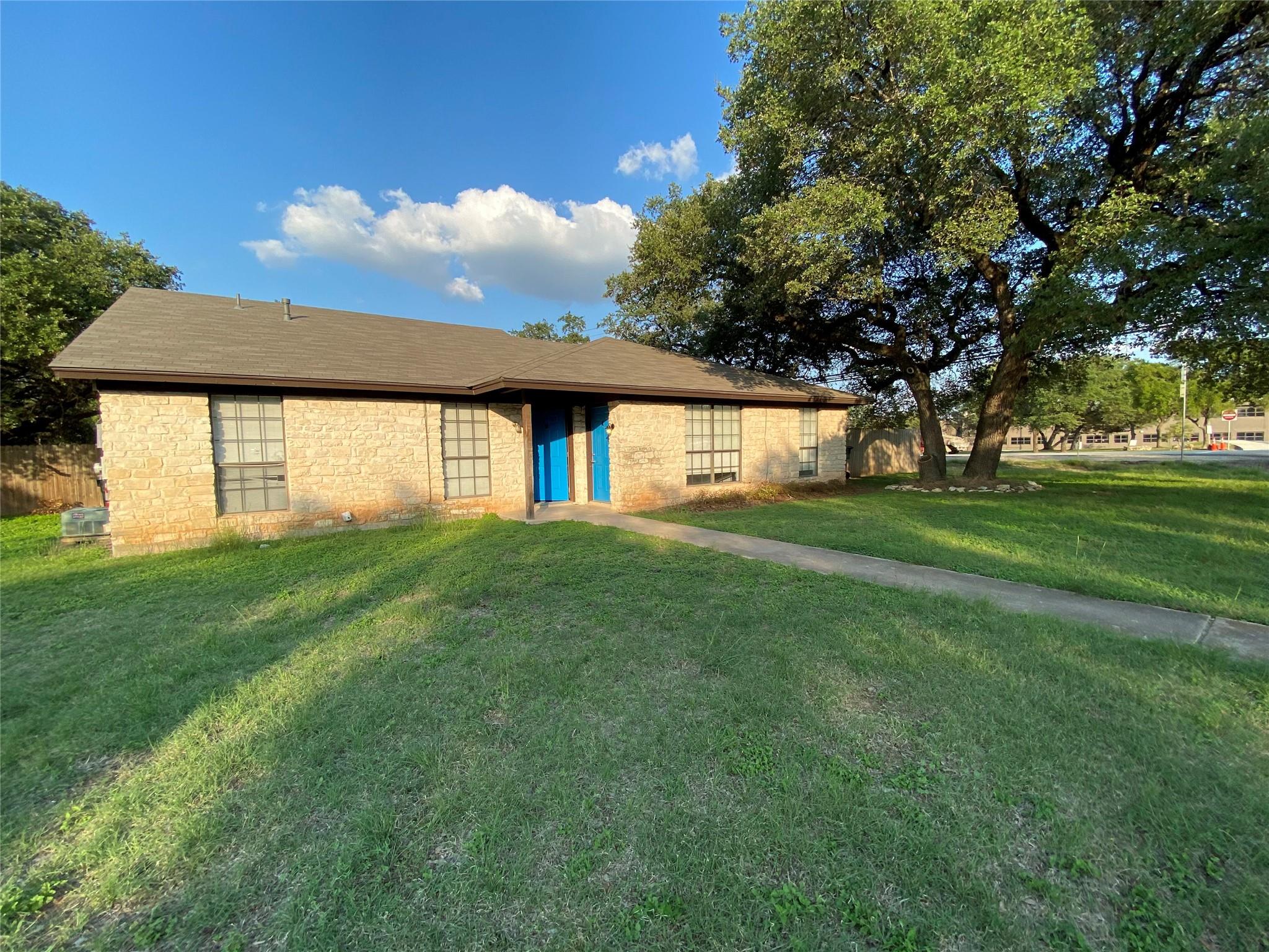 100 Norwood Dr # B, Georgetown, TX 78628