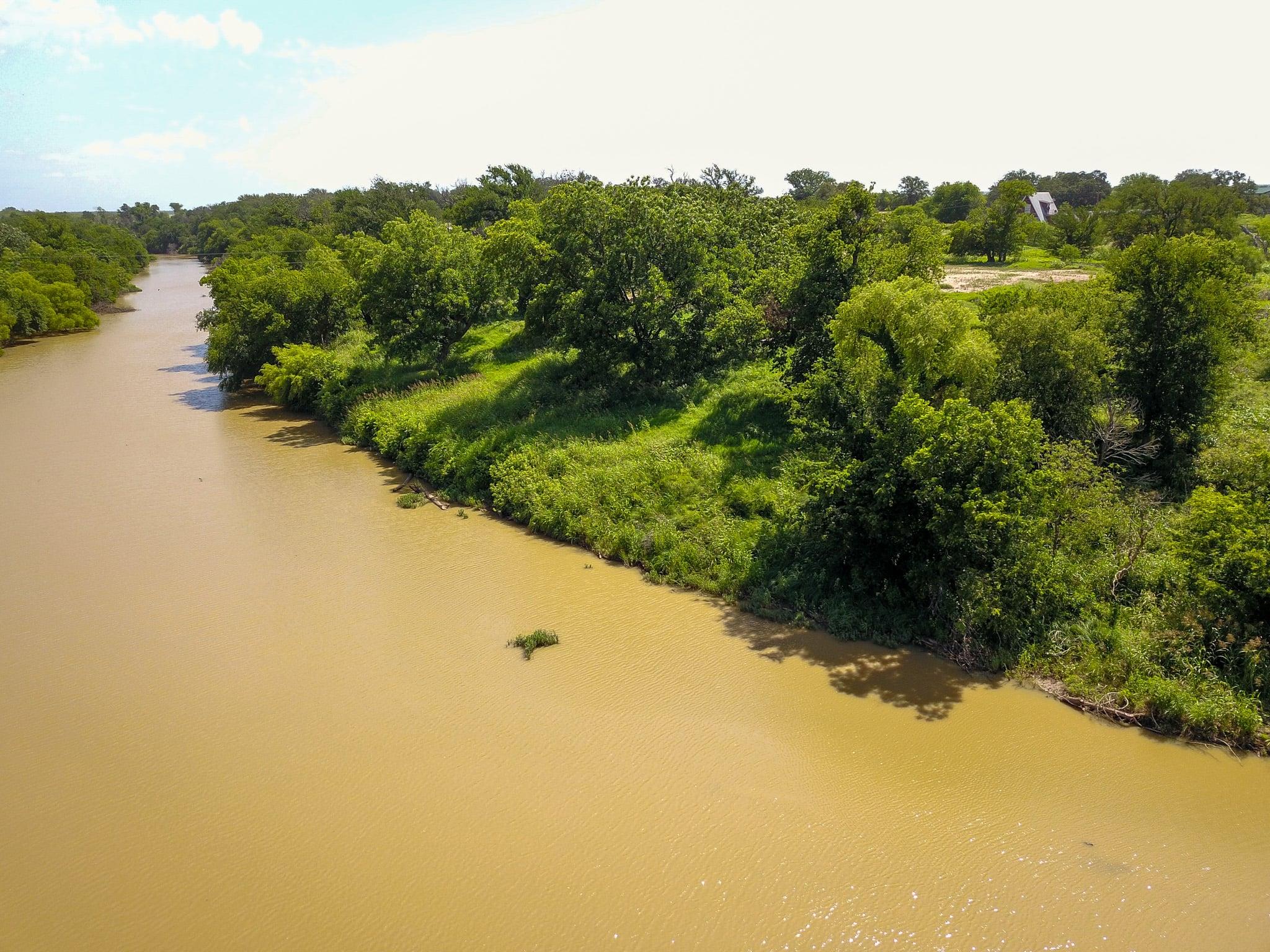 410 County Road 433 Rd, Mullin, TX 76864