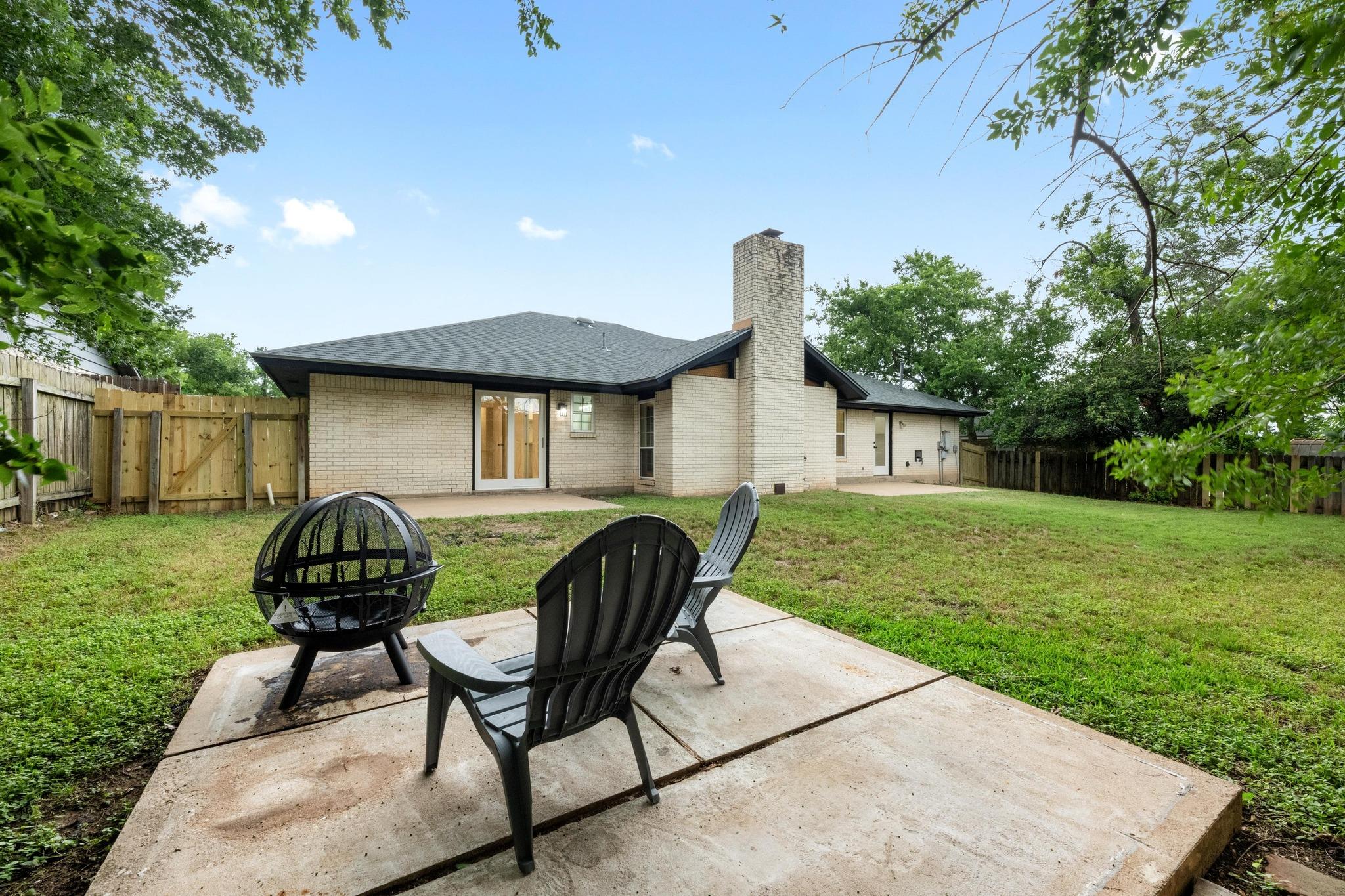 8909 Laurel Grove Dr, Austin, TX 78758