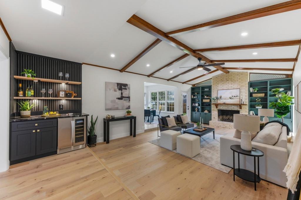 8909 Laurel Grove Dr, Austin, TX 78758