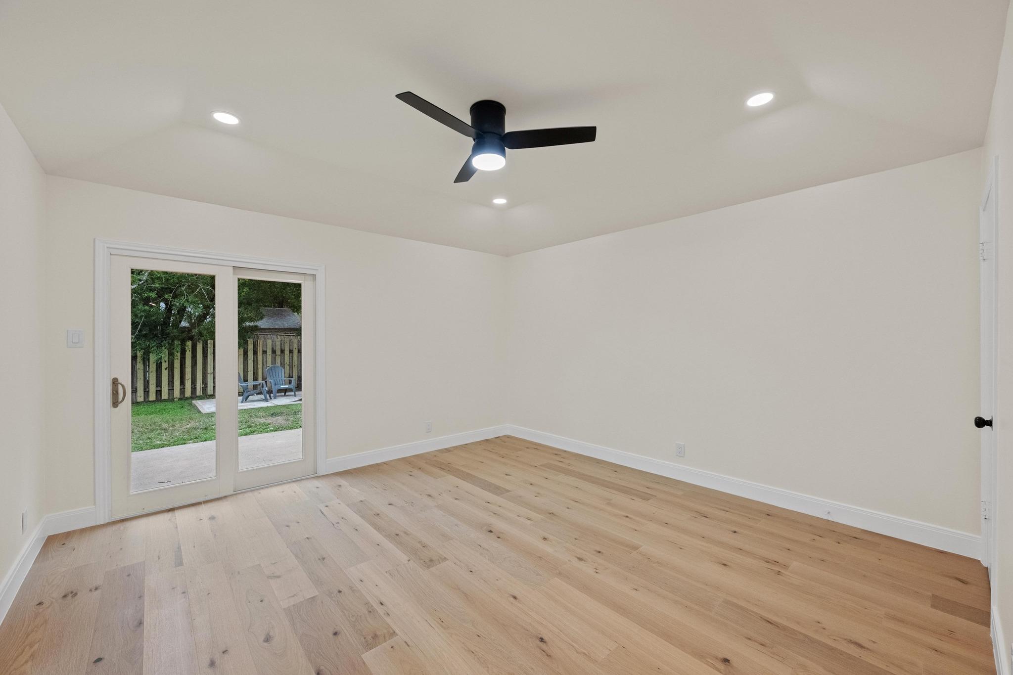 8909 Laurel Grove Dr, Austin, TX 78758