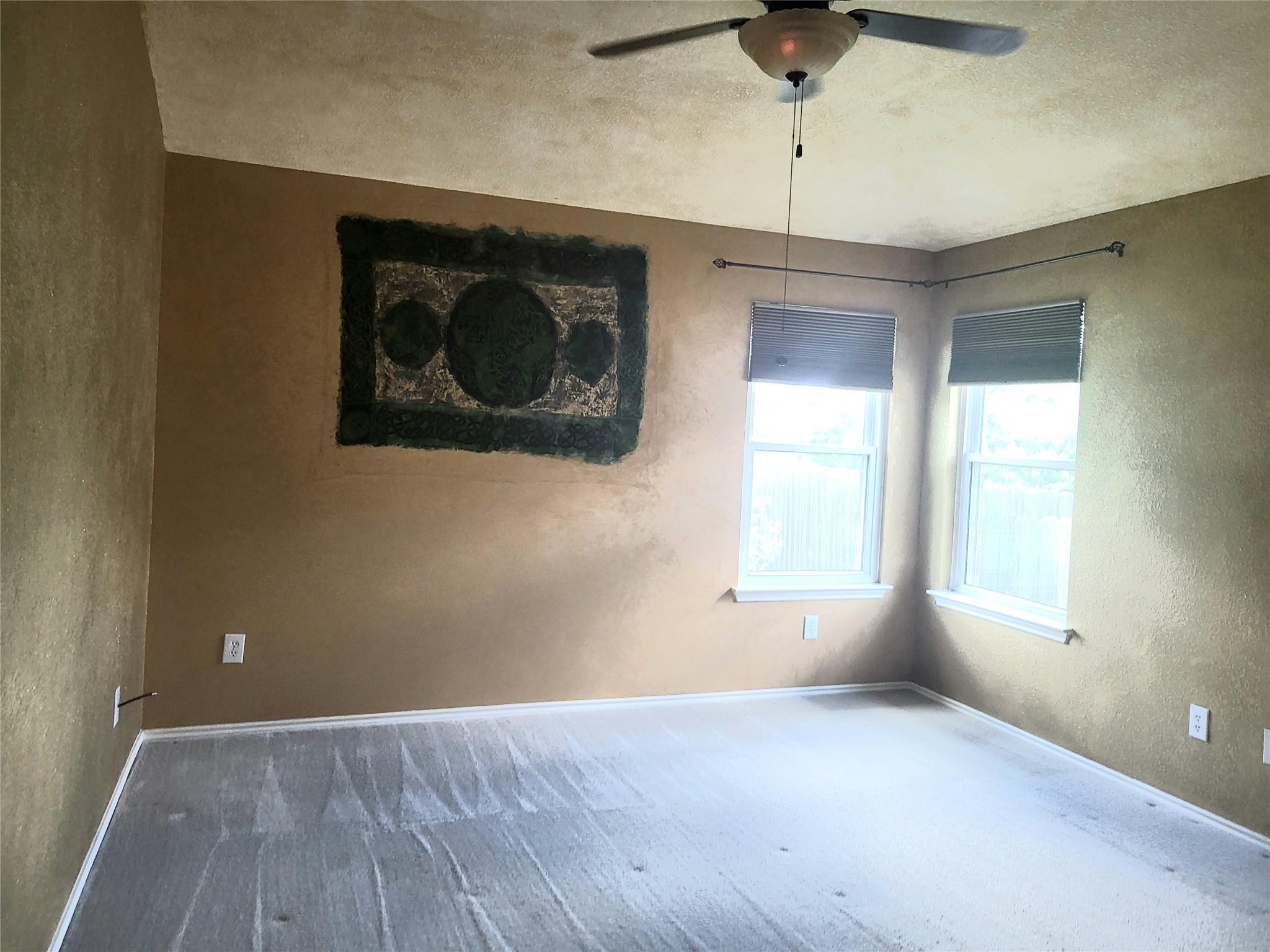 1013 Henderson Dr, Leander, TX 78641
