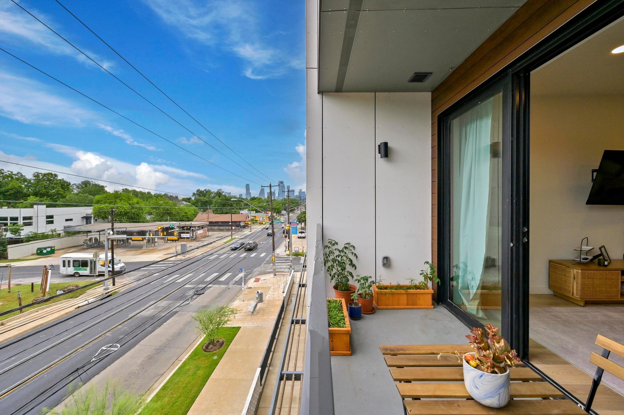 2209 S 1st St # 312, Austin, TX 78704