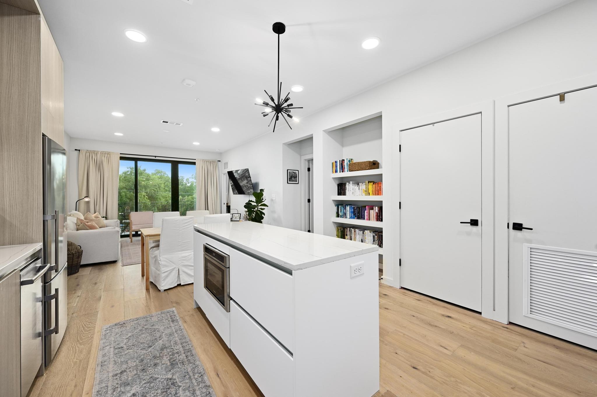 2209 S 1st St # 312, Austin, TX 78704