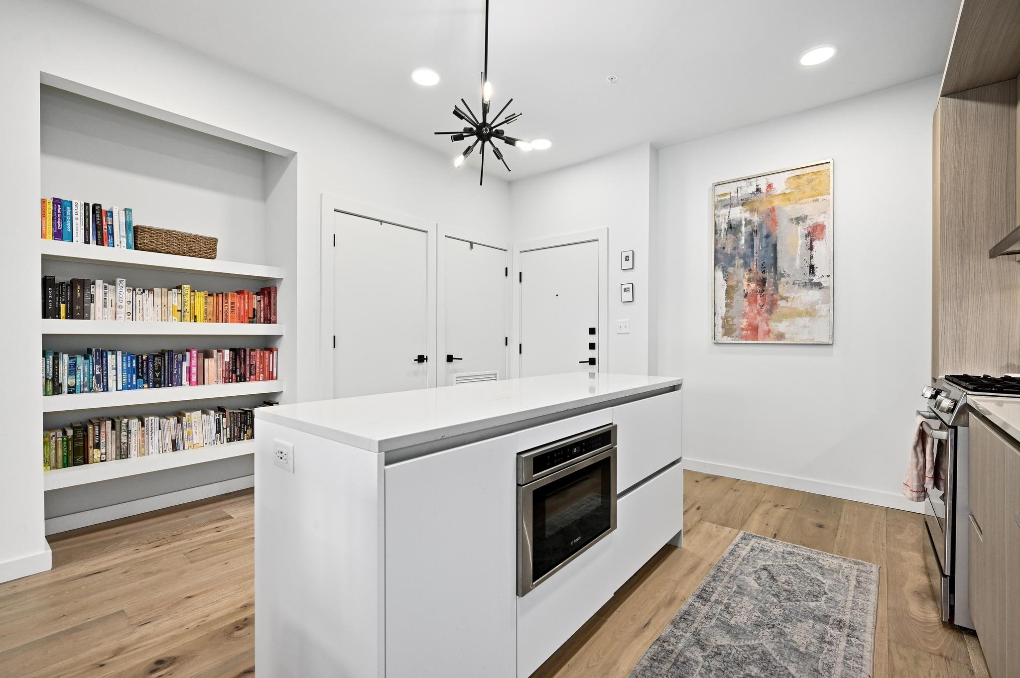 2209 S 1st St # 312, Austin, TX 78704