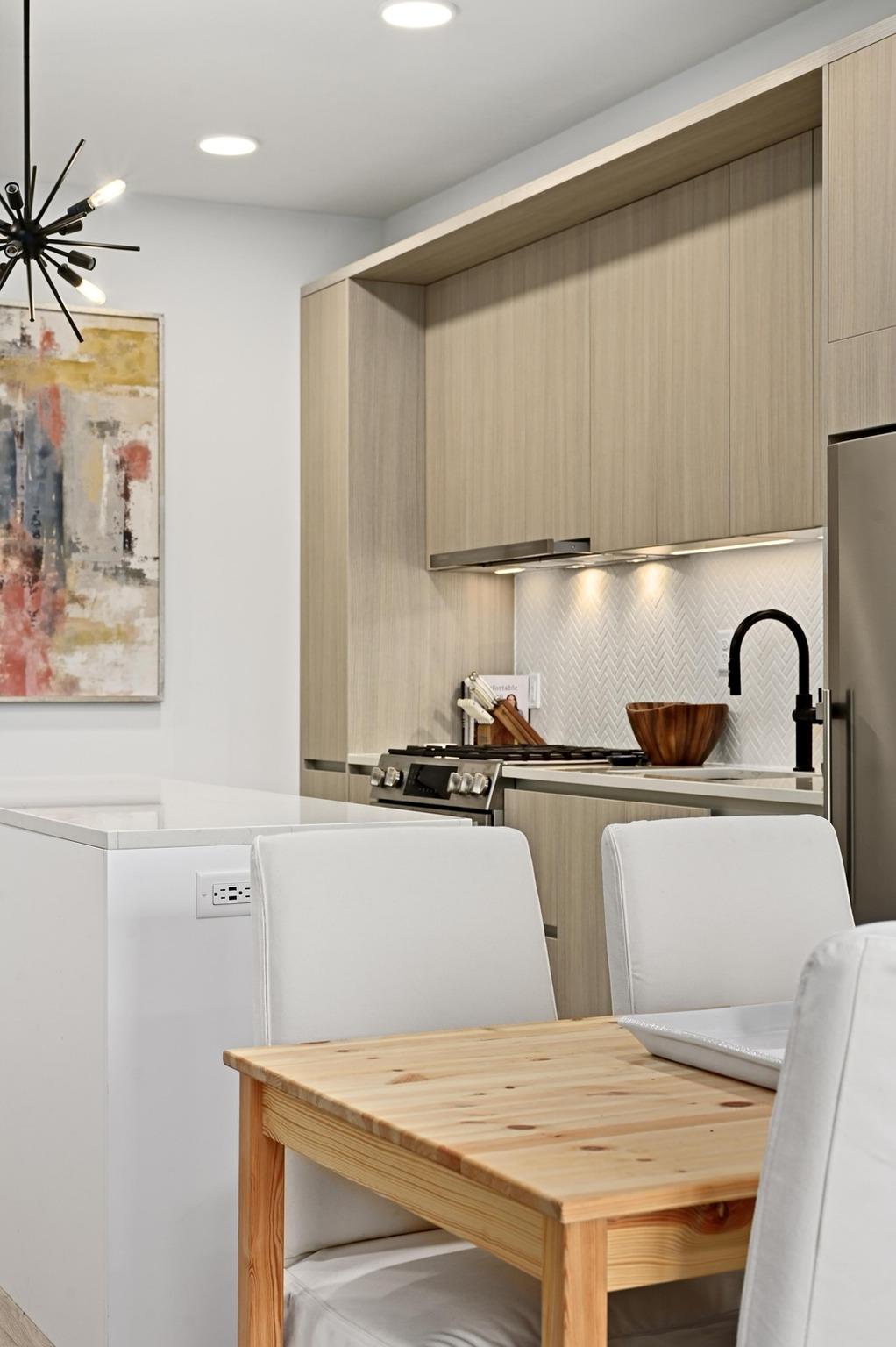 2209 S 1st St # 312, Austin, TX 78704