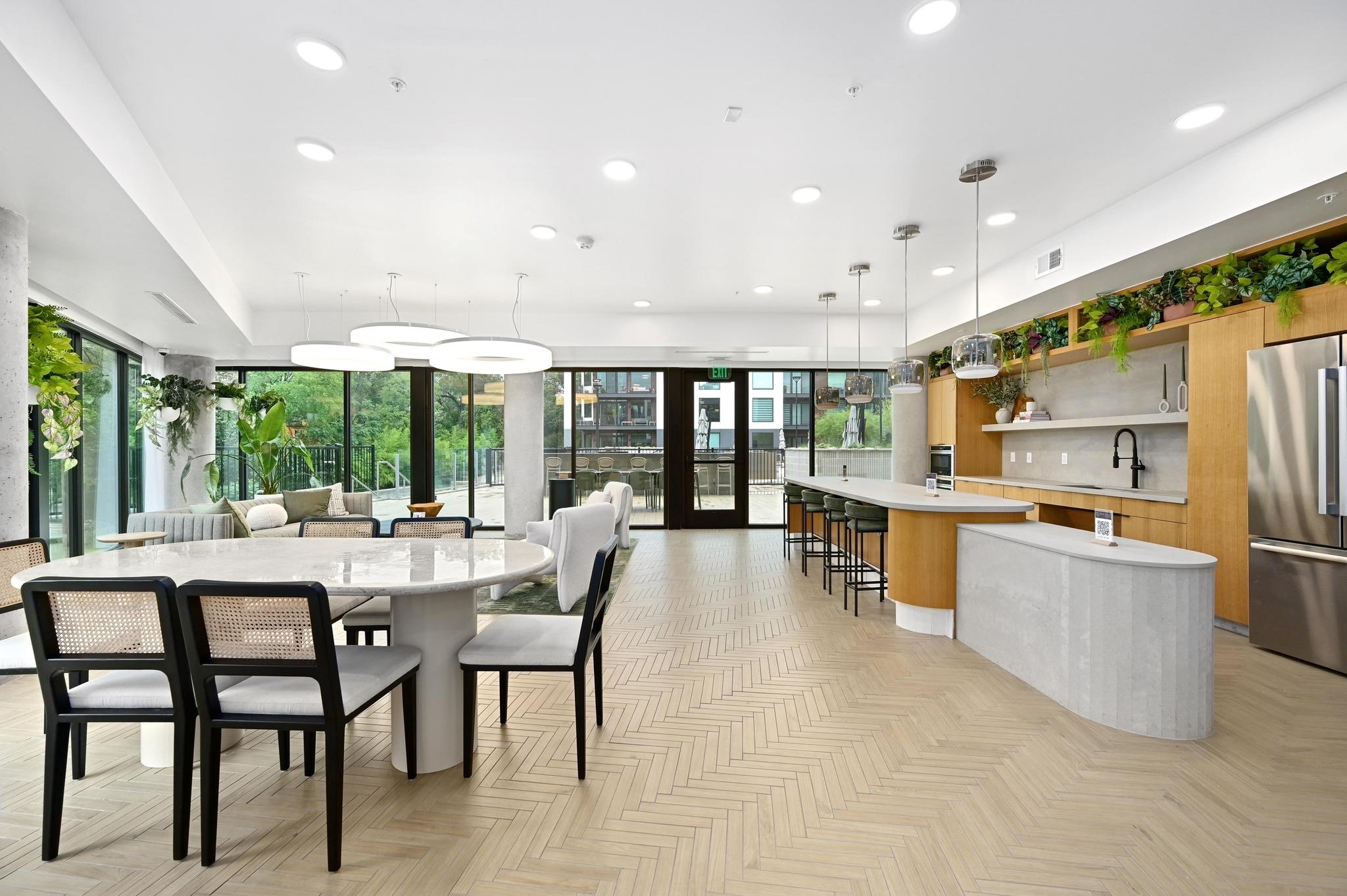 2209 S 1st St # 312, Austin, TX 78704