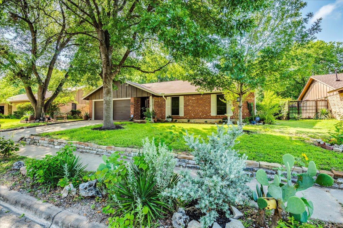 1321 Warrington Dr, Austin, TX 78753