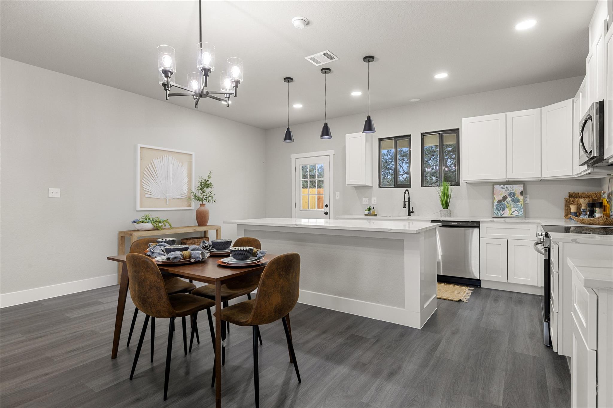 113 Autumn Sage Trl, Johnson City, TX 78636