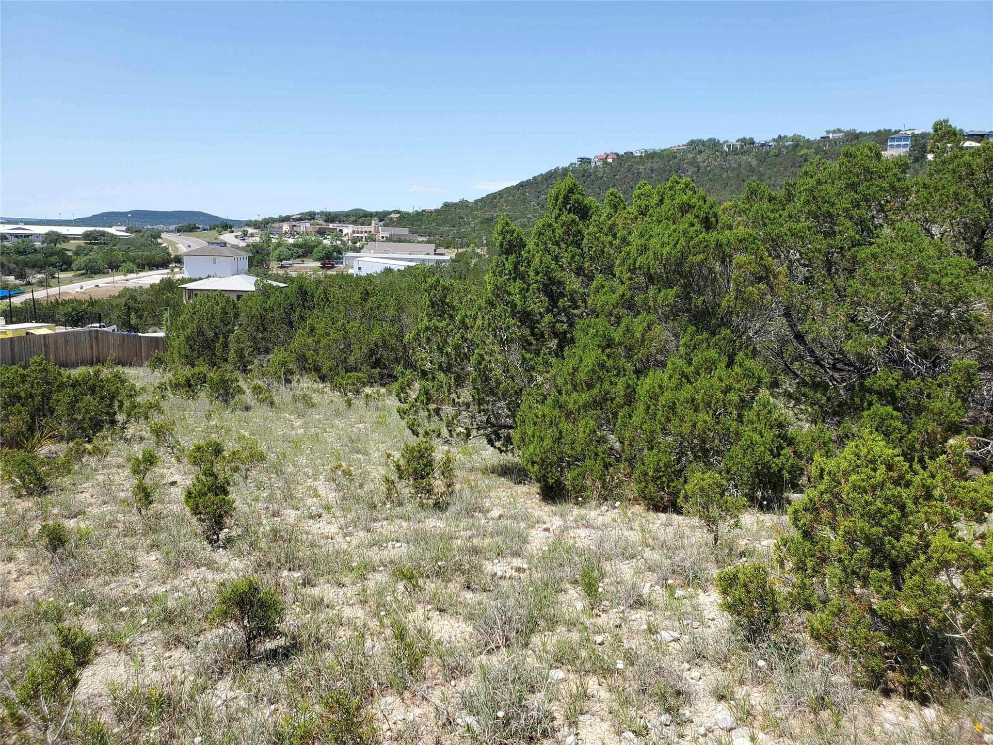 8012 Arapaho Trl, Lago Vista, TX 78645