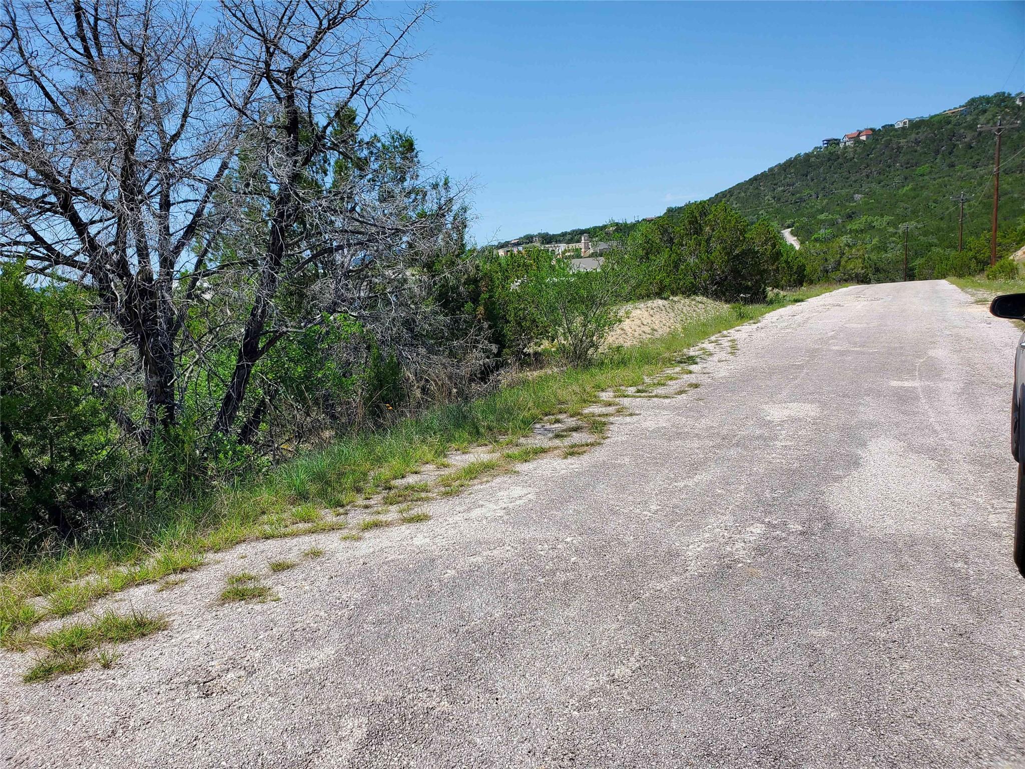 8012 Arapaho Trl, Lago Vista, TX 78645