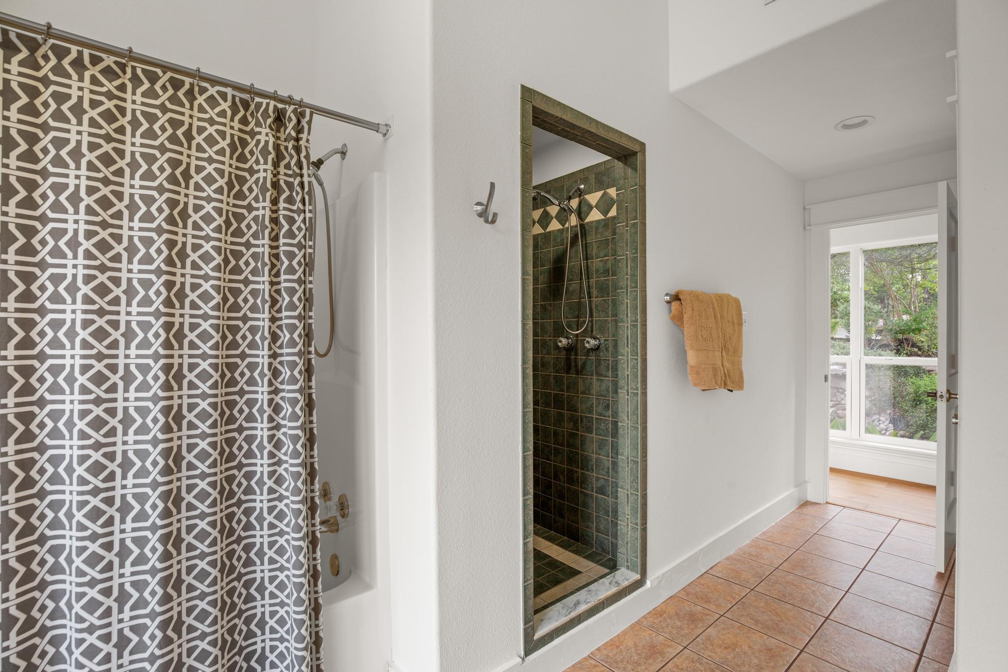 650 Bluffview Dr, Wimberley, TX 78676