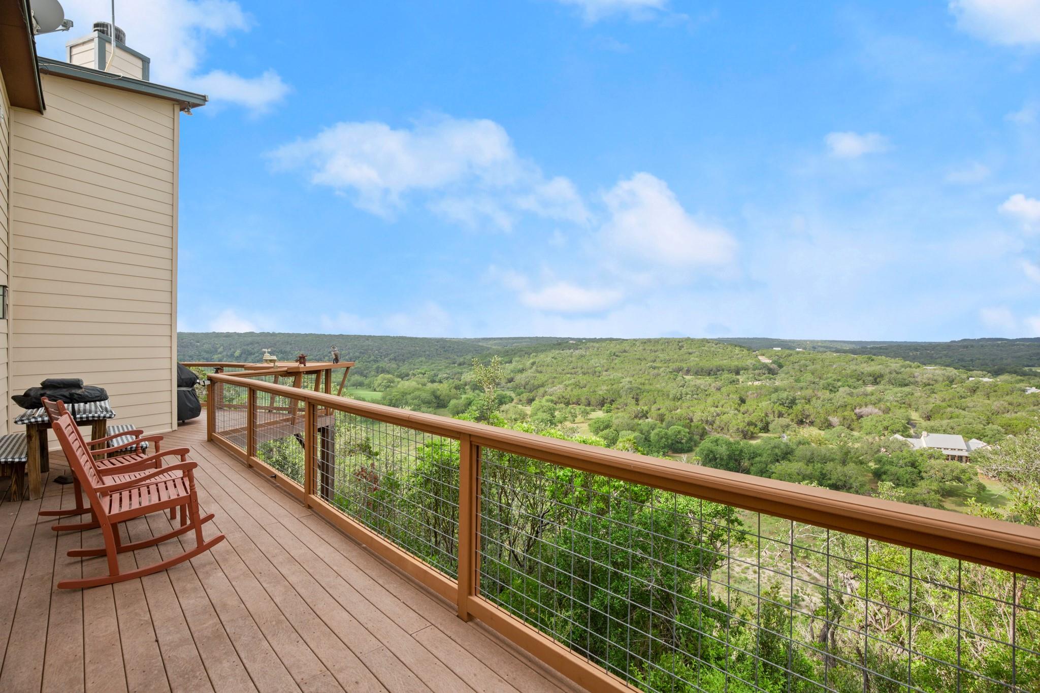 650 Bluffview Dr, Wimberley, TX 78676