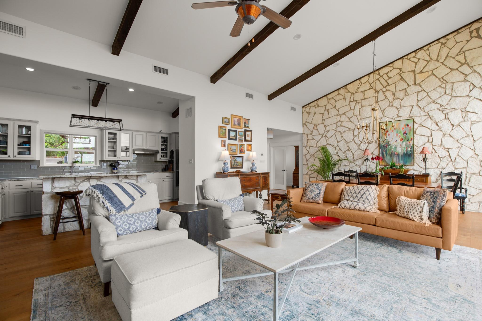 650 Bluffview Dr, Wimberley, TX 78676