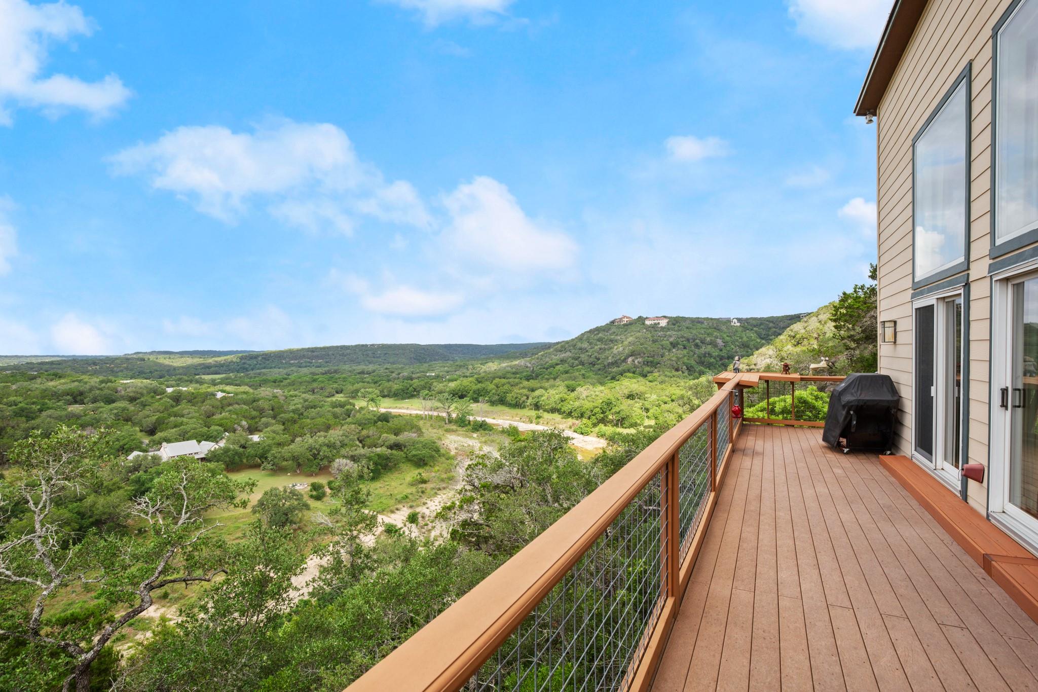 650 Bluffview Dr, Wimberley, TX 78676