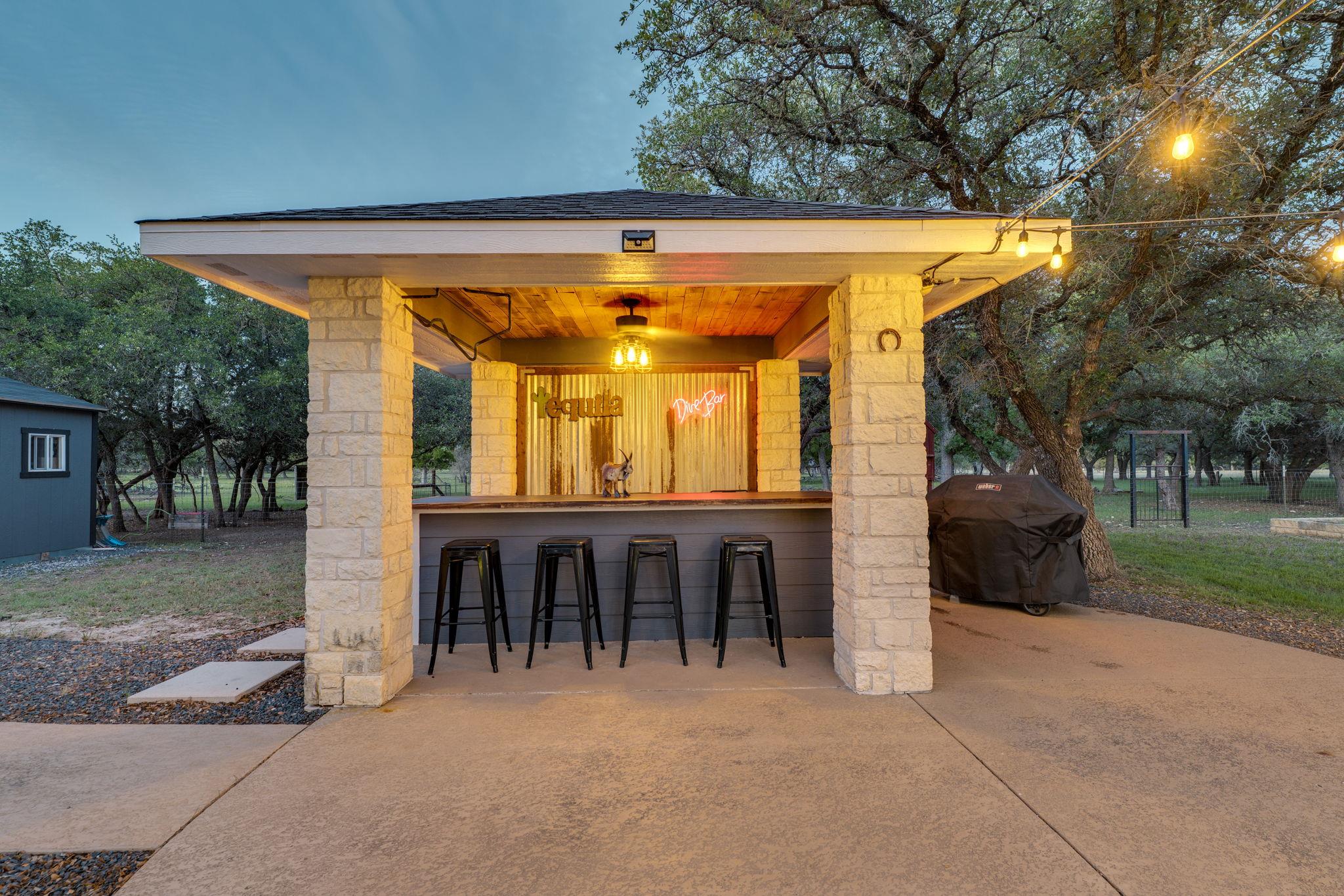 1185 County Road 258, Bertram, TX 78605