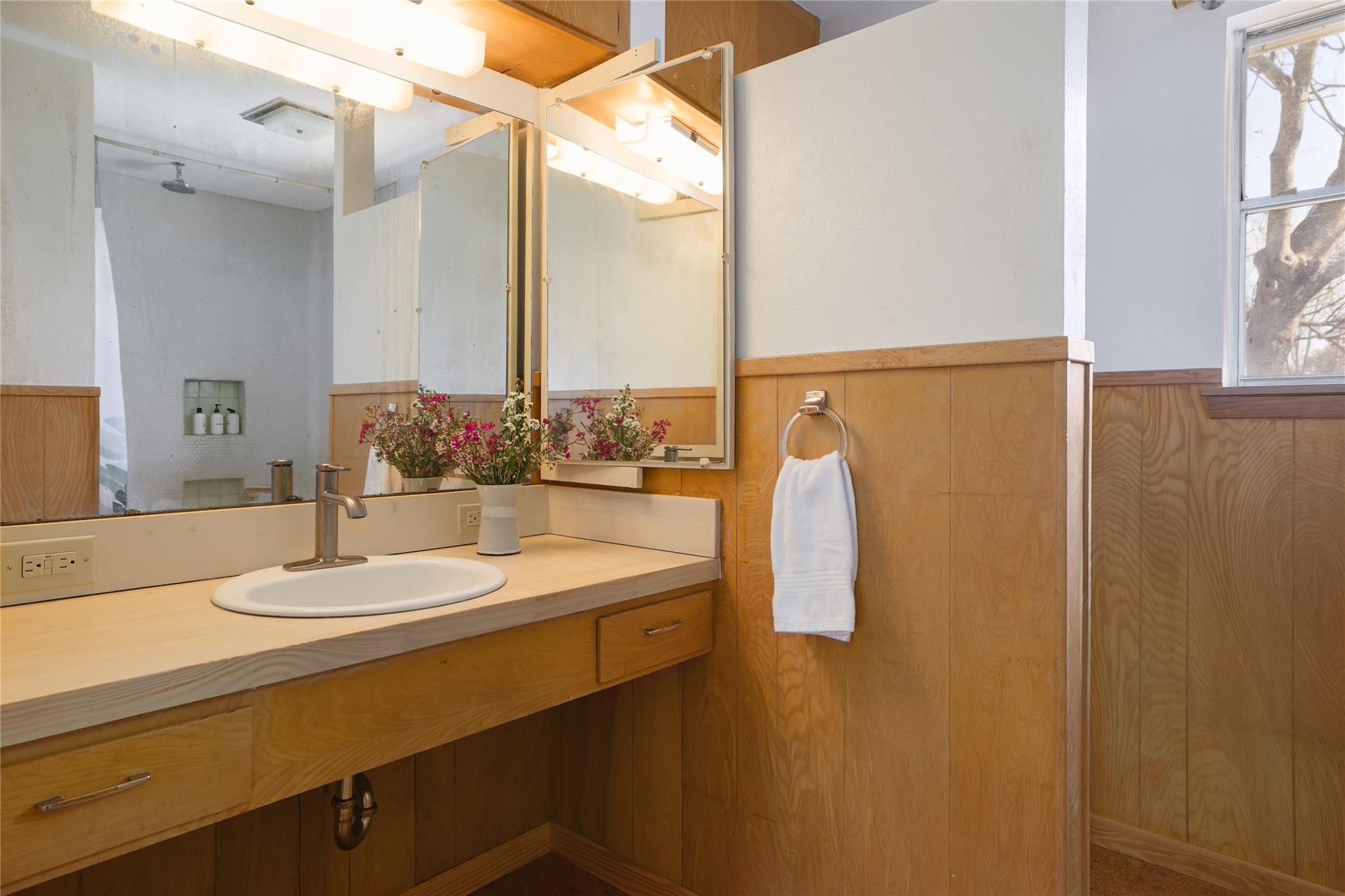 305 Reimer Ave, San Marcos, TX 78666