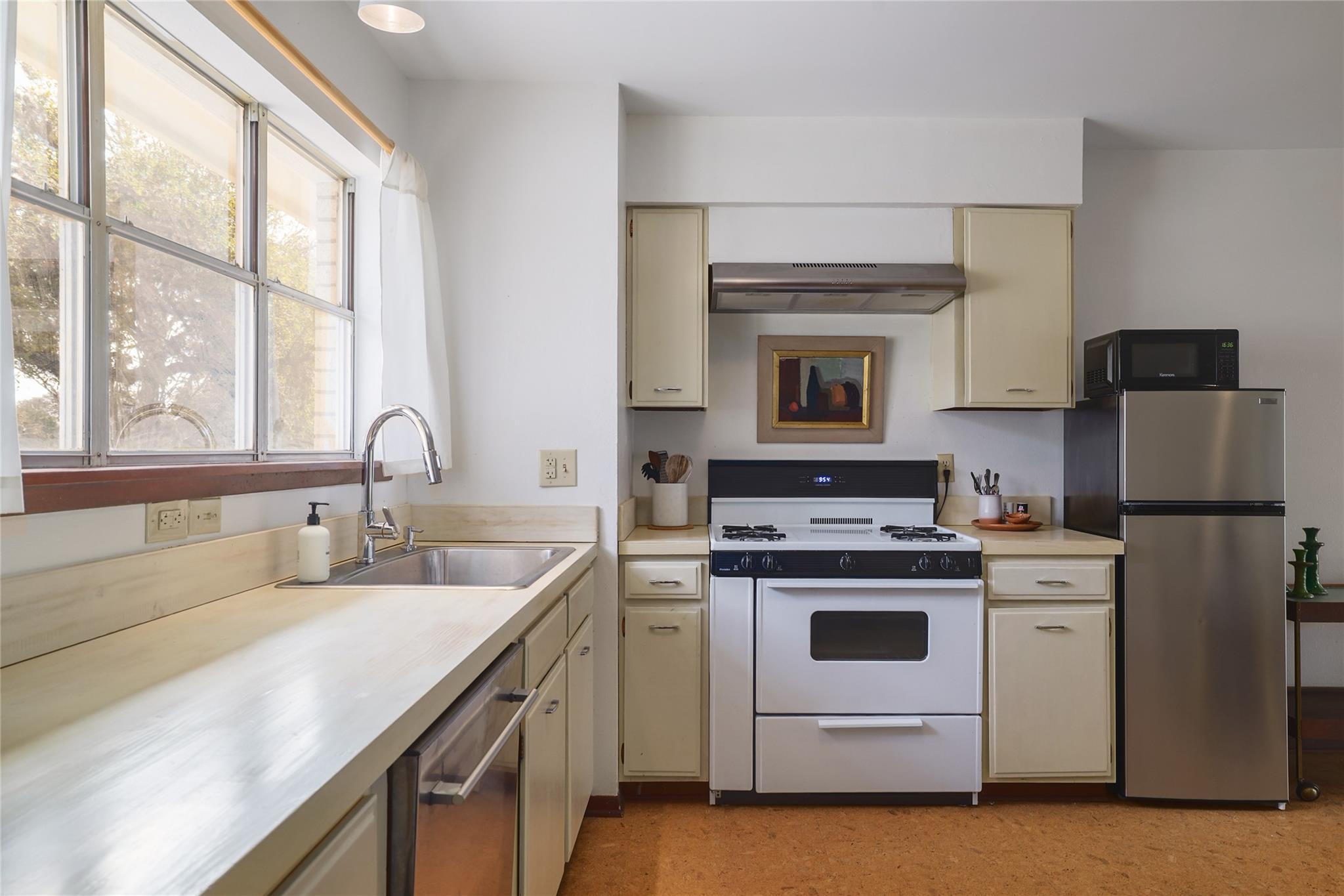 305 Reimer Ave, San Marcos, TX 78666