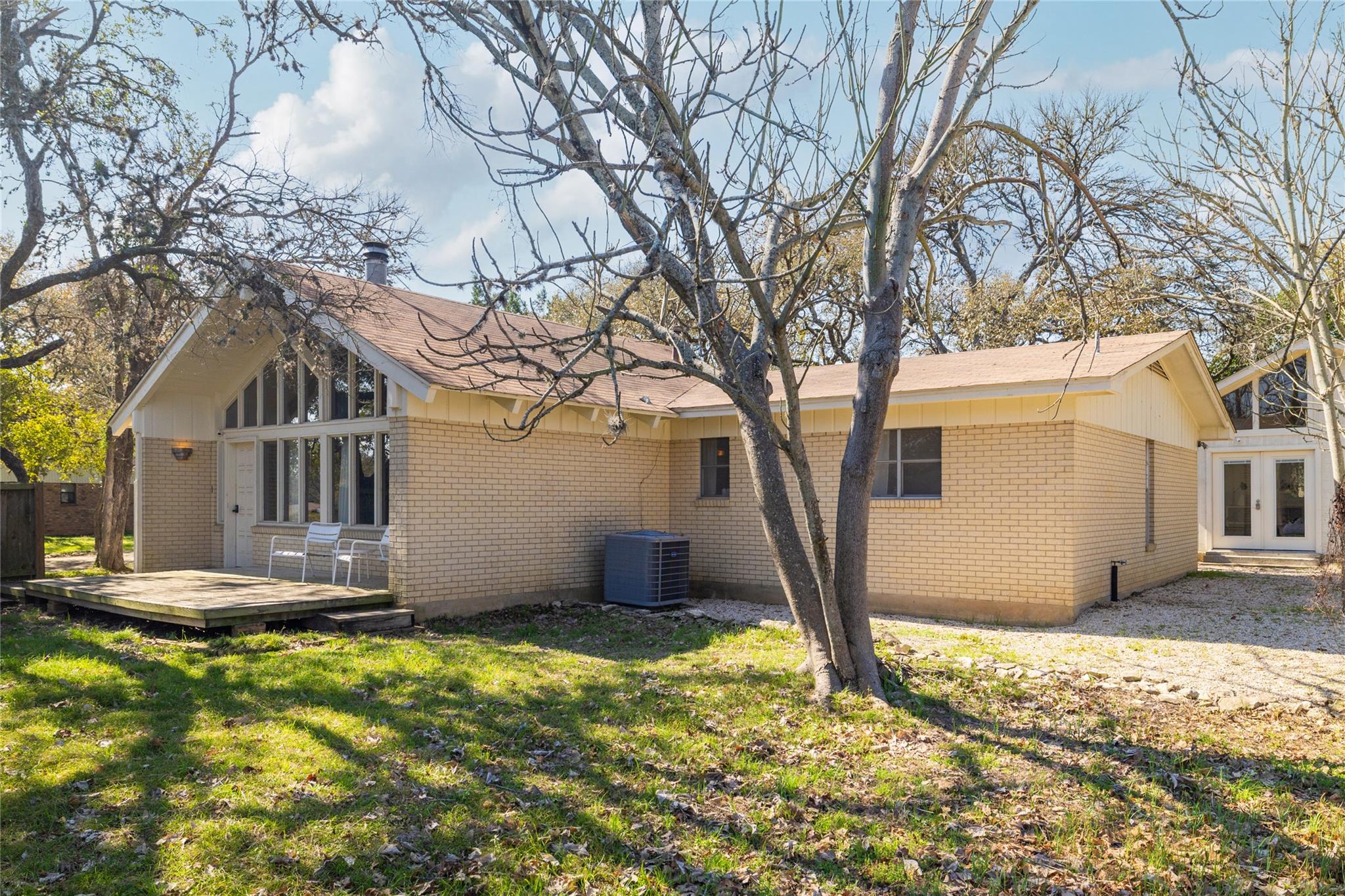 305 Reimer Ave, San Marcos, TX 78666