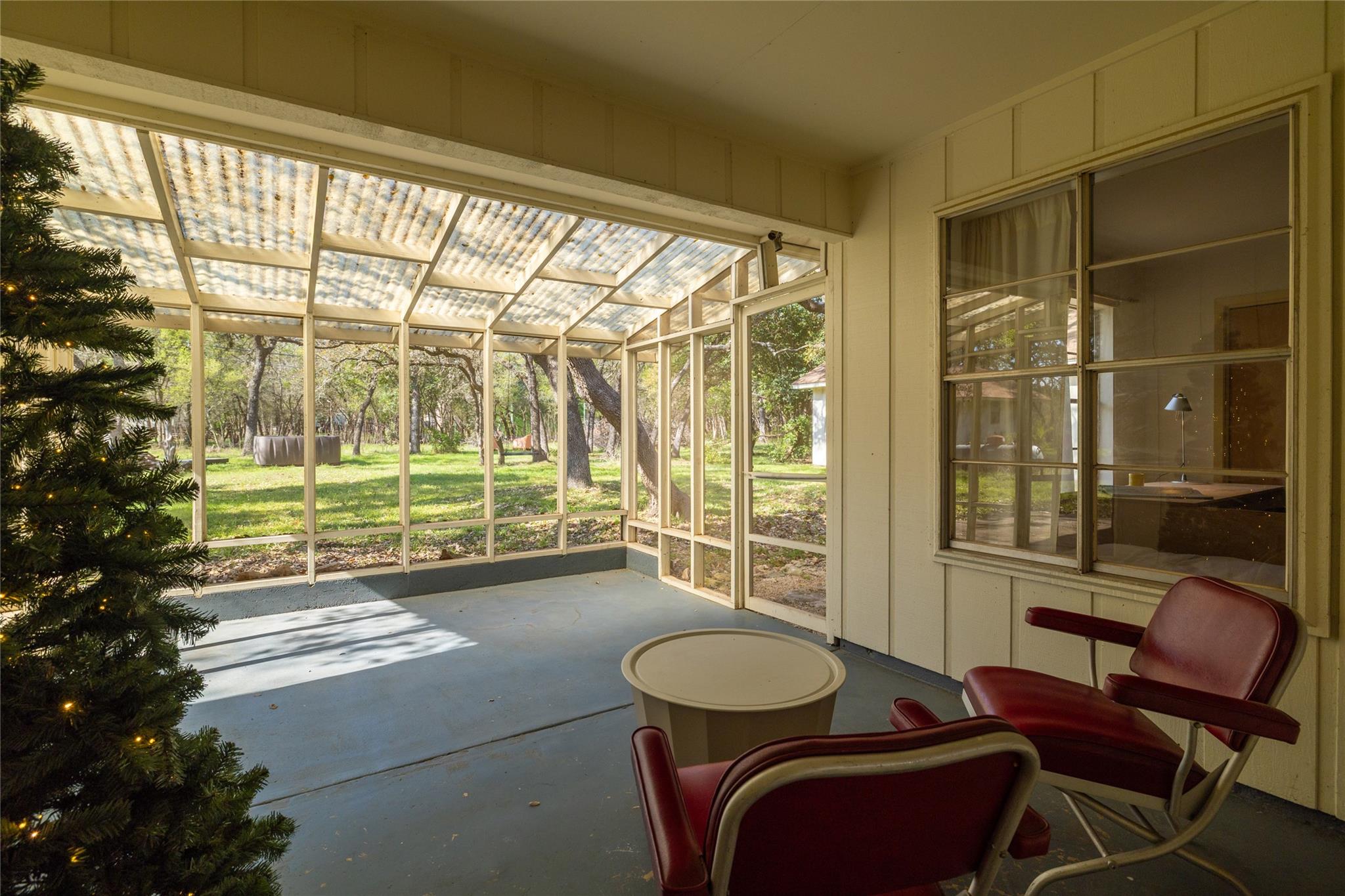 305 Reimer Ave, San Marcos, TX 78666