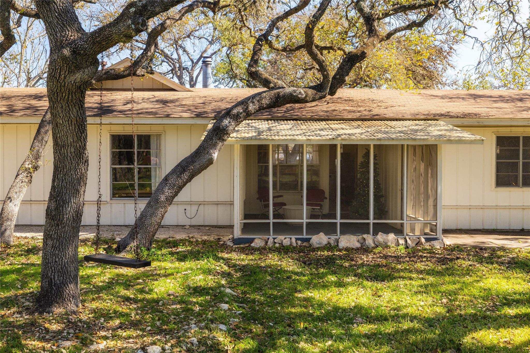 305 Reimer Ave, San Marcos, TX 78666