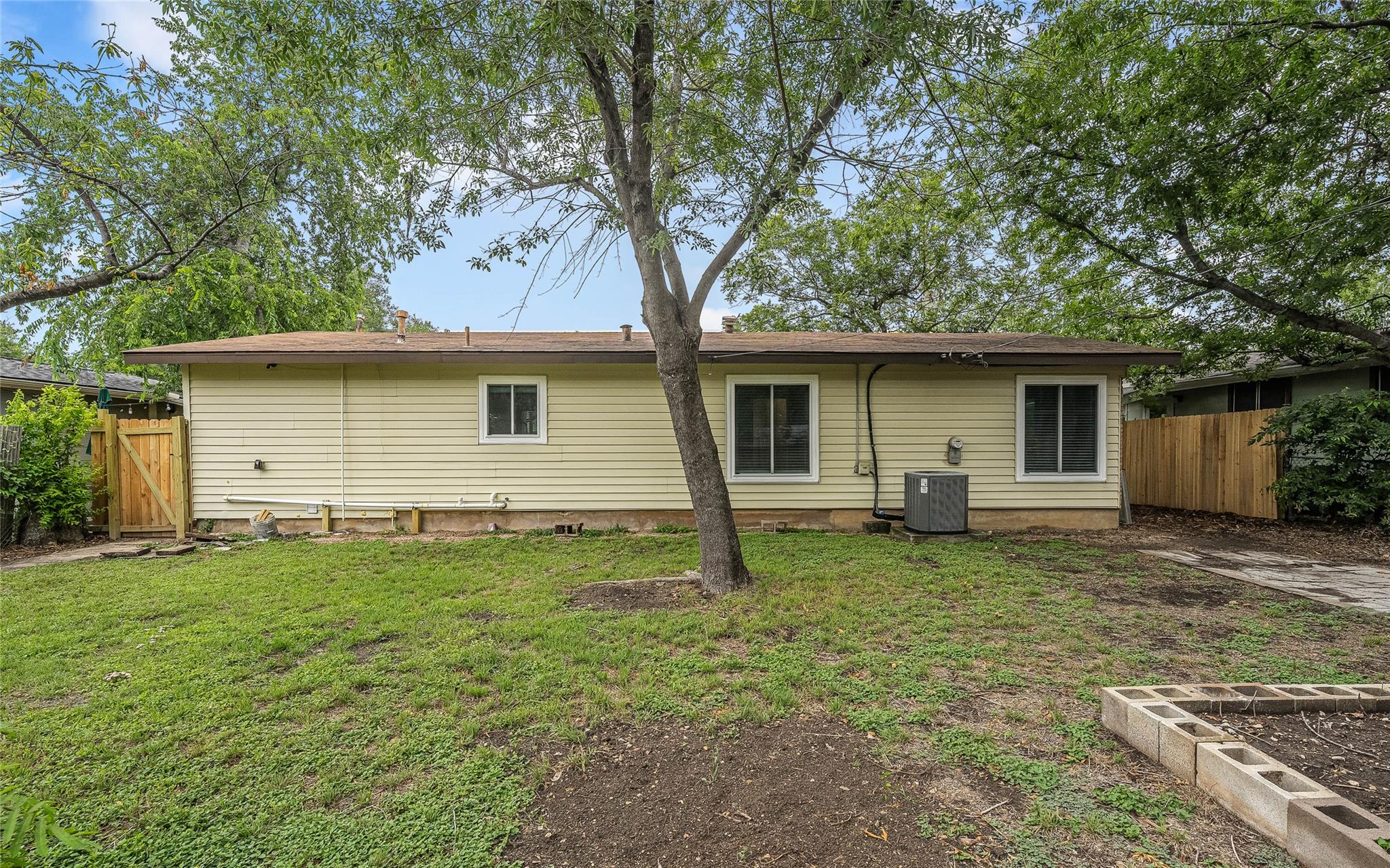 1309 Suffolk Dr, Austin, TX 78723