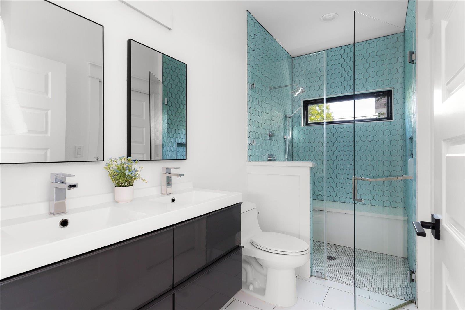 409 W 55th 1/2 St # 2, Austin, TX 78751