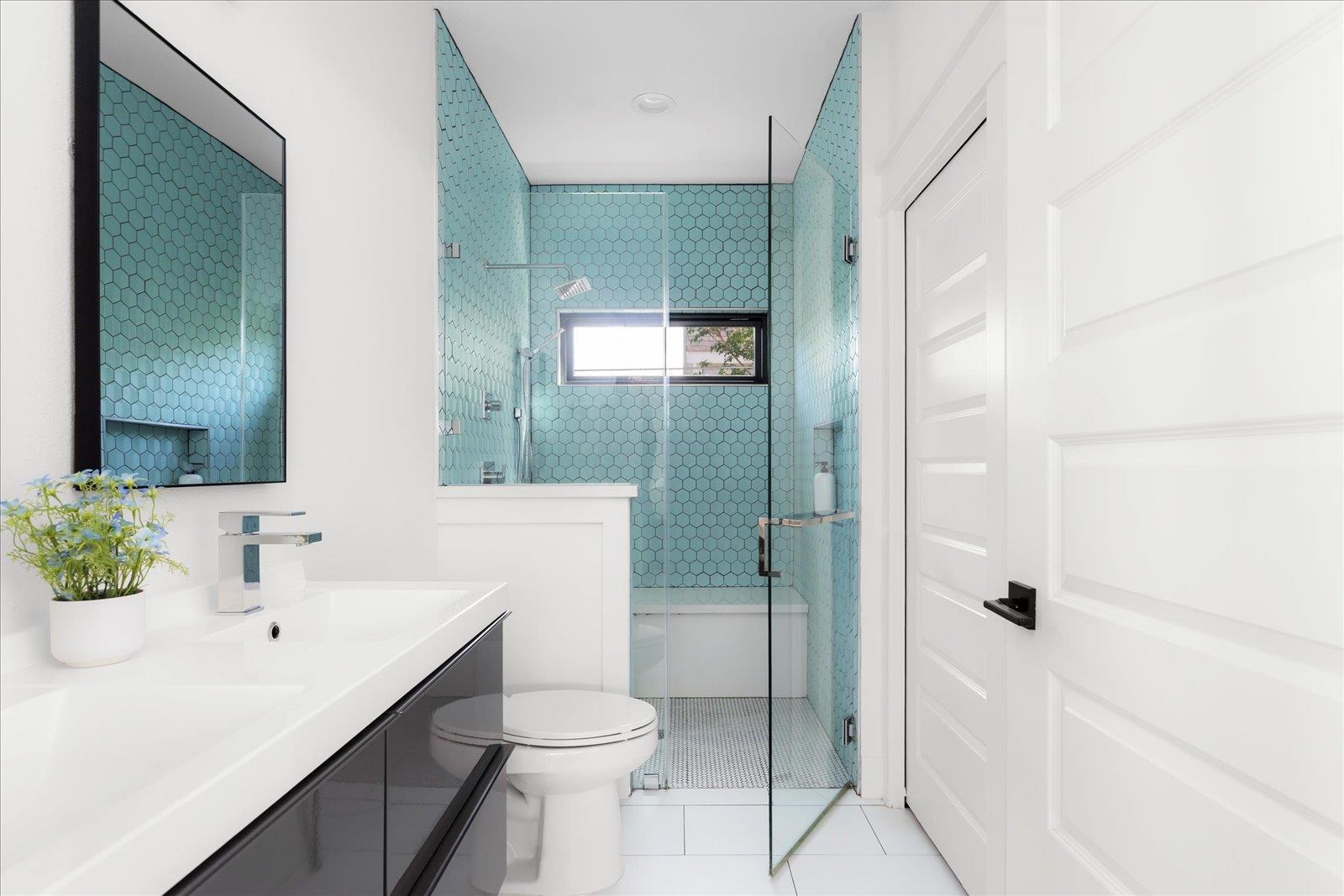 409 W 55th 1/2 St # 2, Austin, TX 78751
