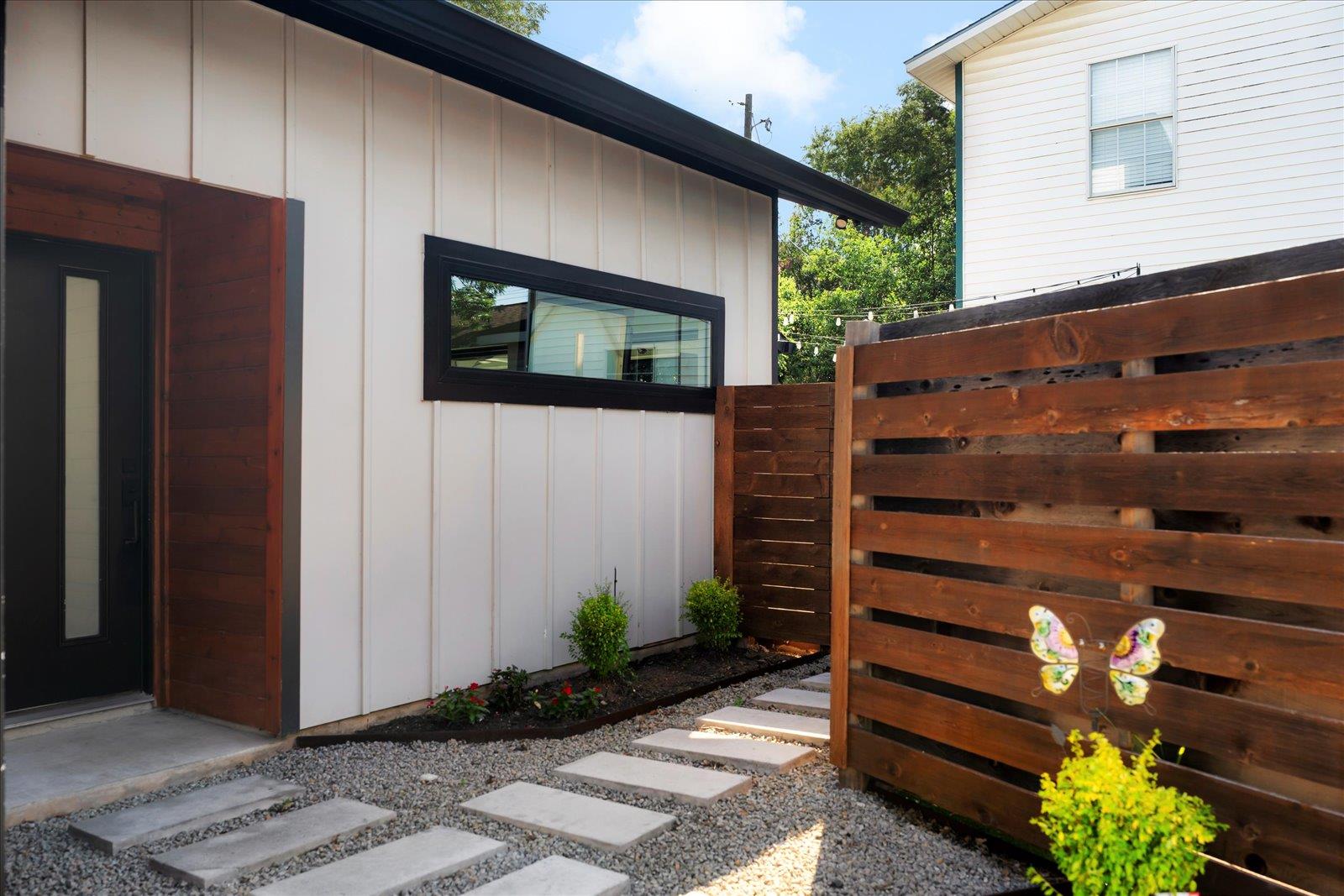 409 W 55th 1/2 St # 2, Austin, TX 78751
